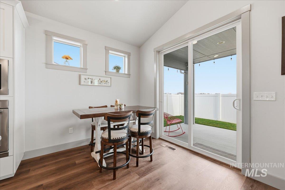 444 Blacksmith Ave, Fruitland, Idaho 83619, 3 Bedrooms, 2 Bathrooms, Residential For Sale, Price $480,000,MLS 98968867