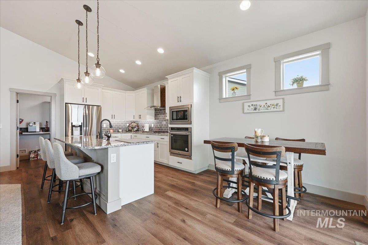 444 Blacksmith Ave, Fruitland, Idaho 83619, 3 Bedrooms, 2 Bathrooms, Residential For Sale, Price $480,000,MLS 98968867