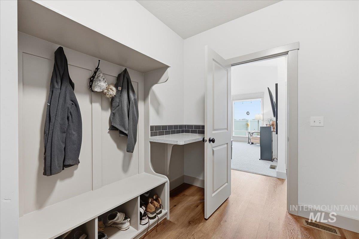 444 Blacksmith Ave, Fruitland, Idaho 83619, 3 Bedrooms, 2 Bathrooms, Residential For Sale, Price $480,000,MLS 98968867