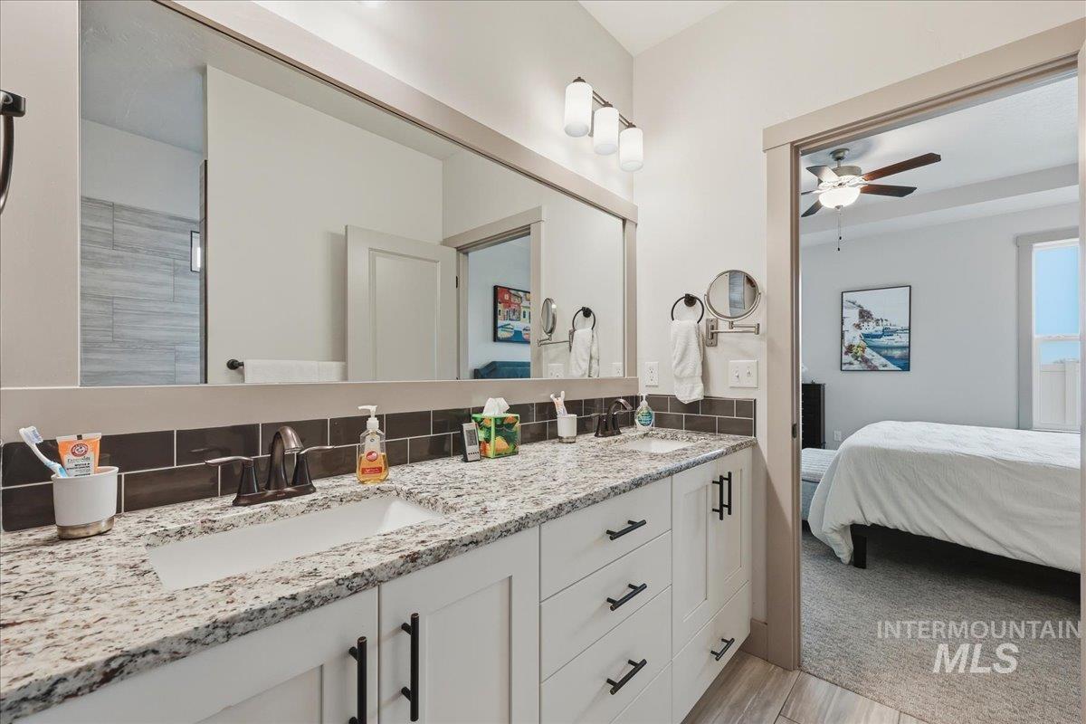 444 Blacksmith Ave, Fruitland, Idaho 83619, 3 Bedrooms, 2 Bathrooms, Residential For Sale, Price $480,000,MLS 98968867