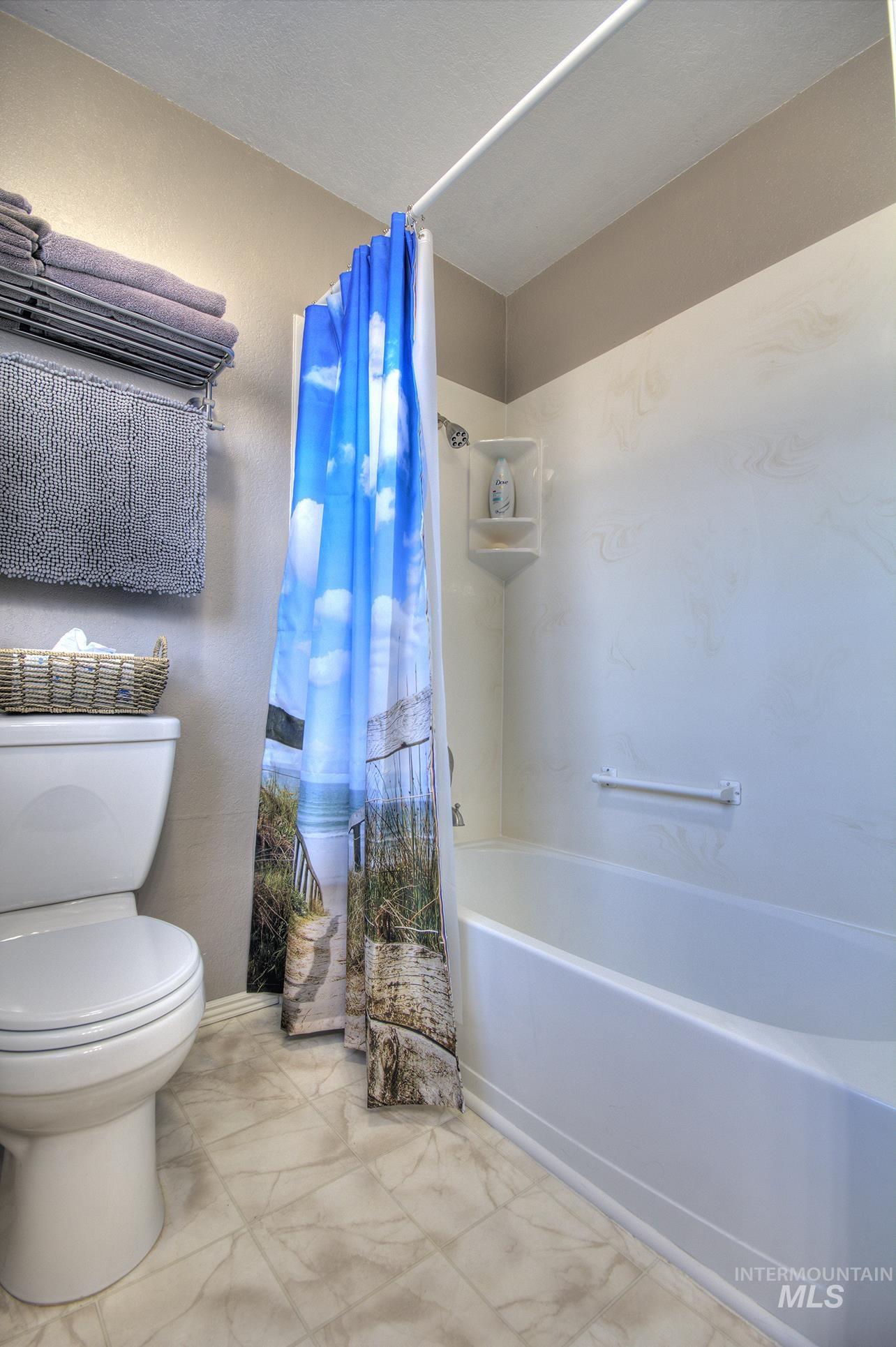 585 S Park, Ontario, Idaho 97914, 3 Bedrooms, 2 Bathrooms, Residential For Sale, Price $349,900,MLS 98968868