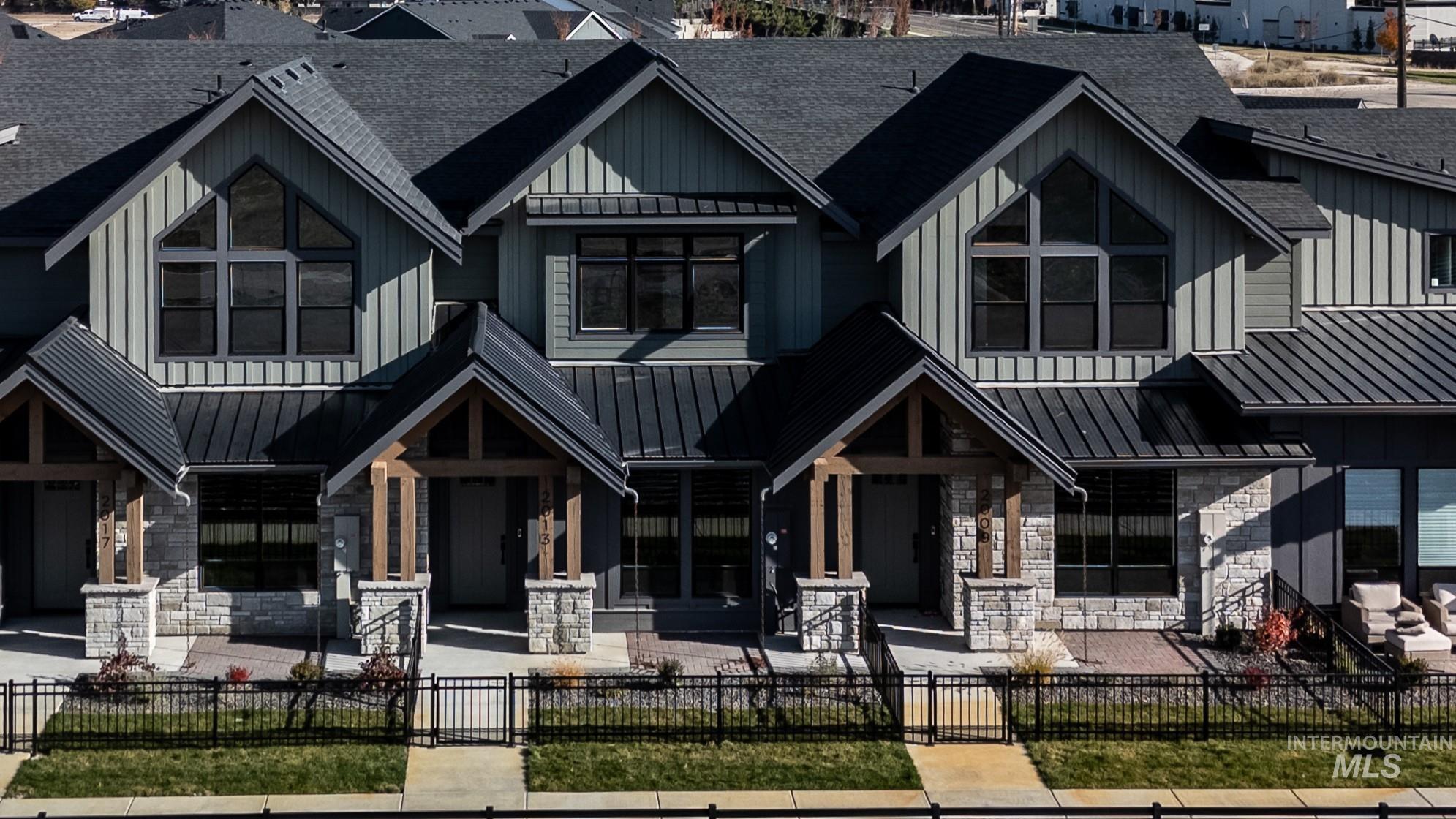 2162 W Freya Ct, Eagle, Idaho 83616, 3 Bedrooms, 2.5 Bathrooms, Residential For Sale, Price $499,900,MLS 98968875