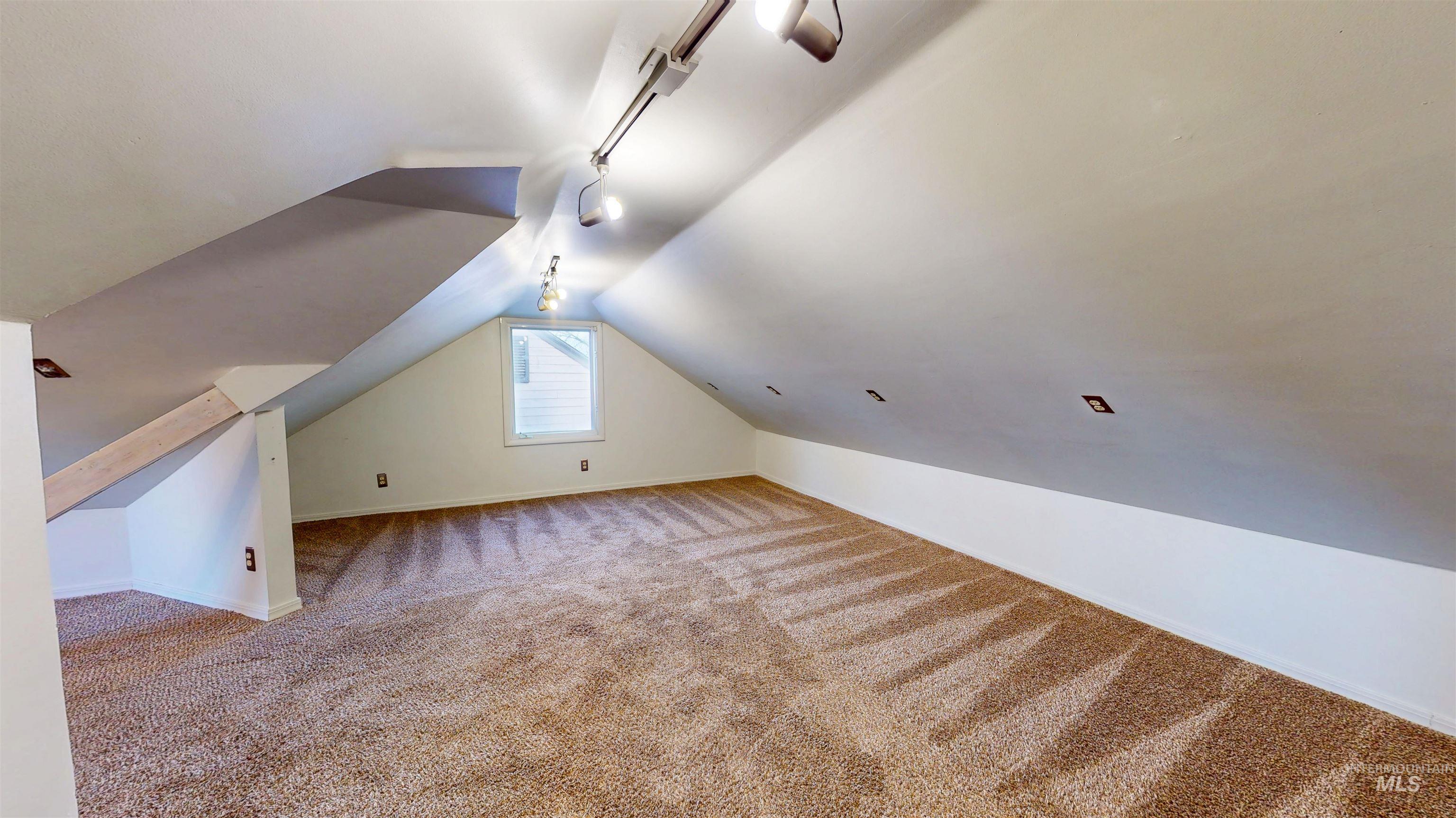 259 Pierce Street, Twin Falls, Idaho 83301, 3 Bedrooms, 2 Bathrooms, Residential For Sale, Price $300,000,MLS 98968877