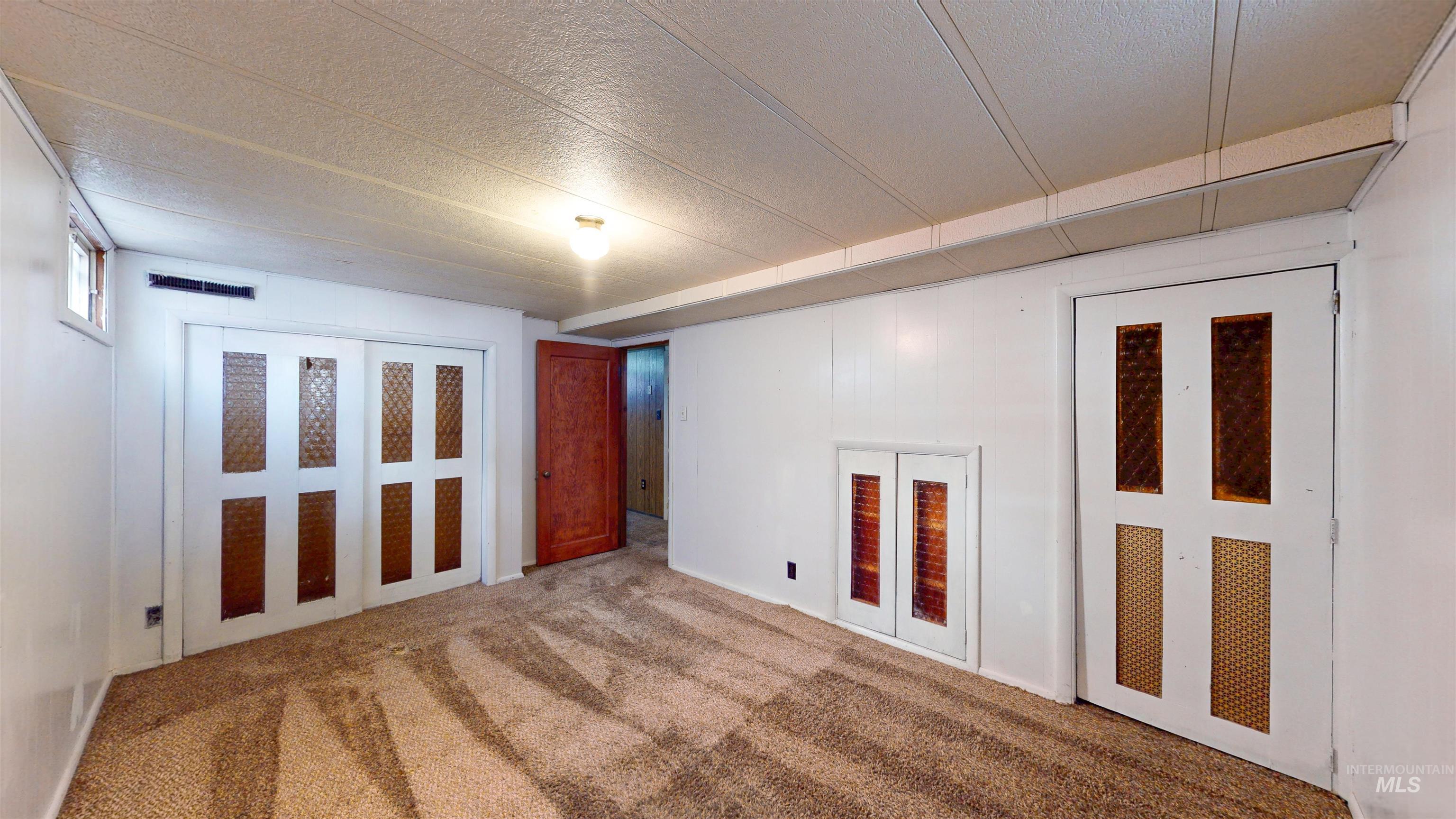 259 Pierce Street, Twin Falls, Idaho 83301, 3 Bedrooms, 2 Bathrooms, Residential For Sale, Price $300,000,MLS 98968877