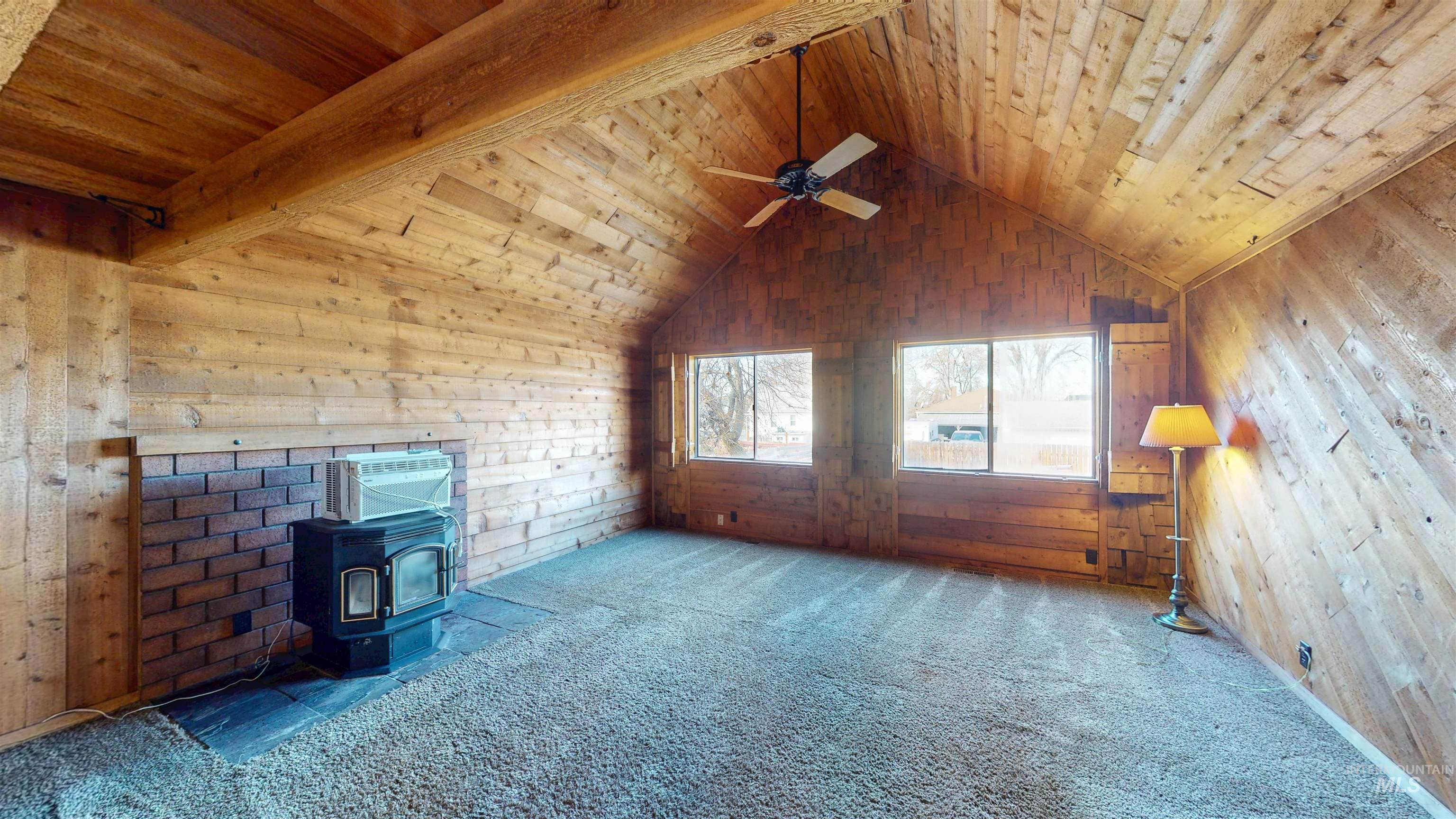 259 Pierce Street, Twin Falls, Idaho 83301, 3 Bedrooms, 2 Bathrooms, Residential For Sale, Price $300,000,MLS 98968877