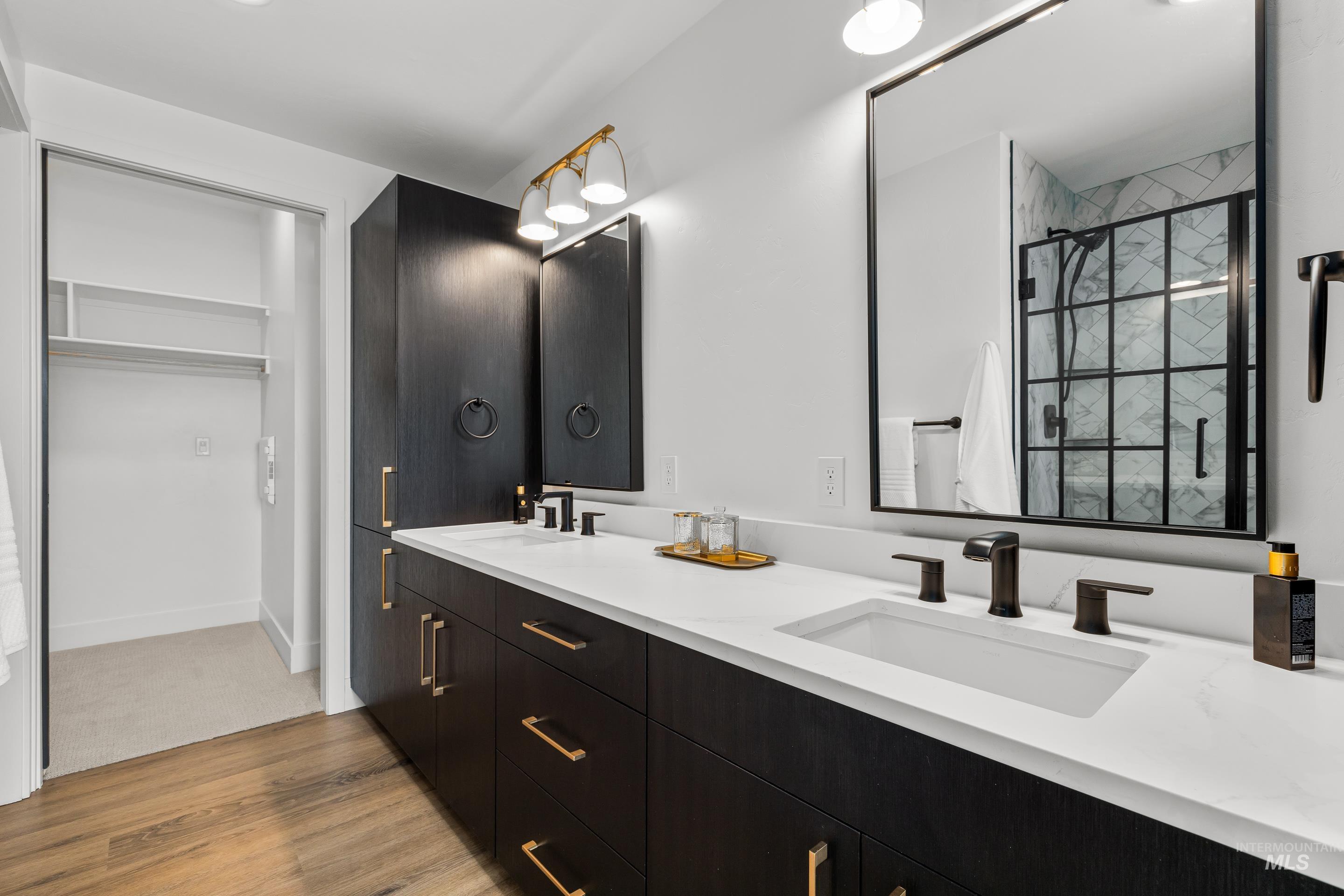 1620 W Bannock St, Boise, Idaho 83702, 2 Bedrooms, 2 Bathrooms, Residential For Sale, Price $669,900,MLS 98968878