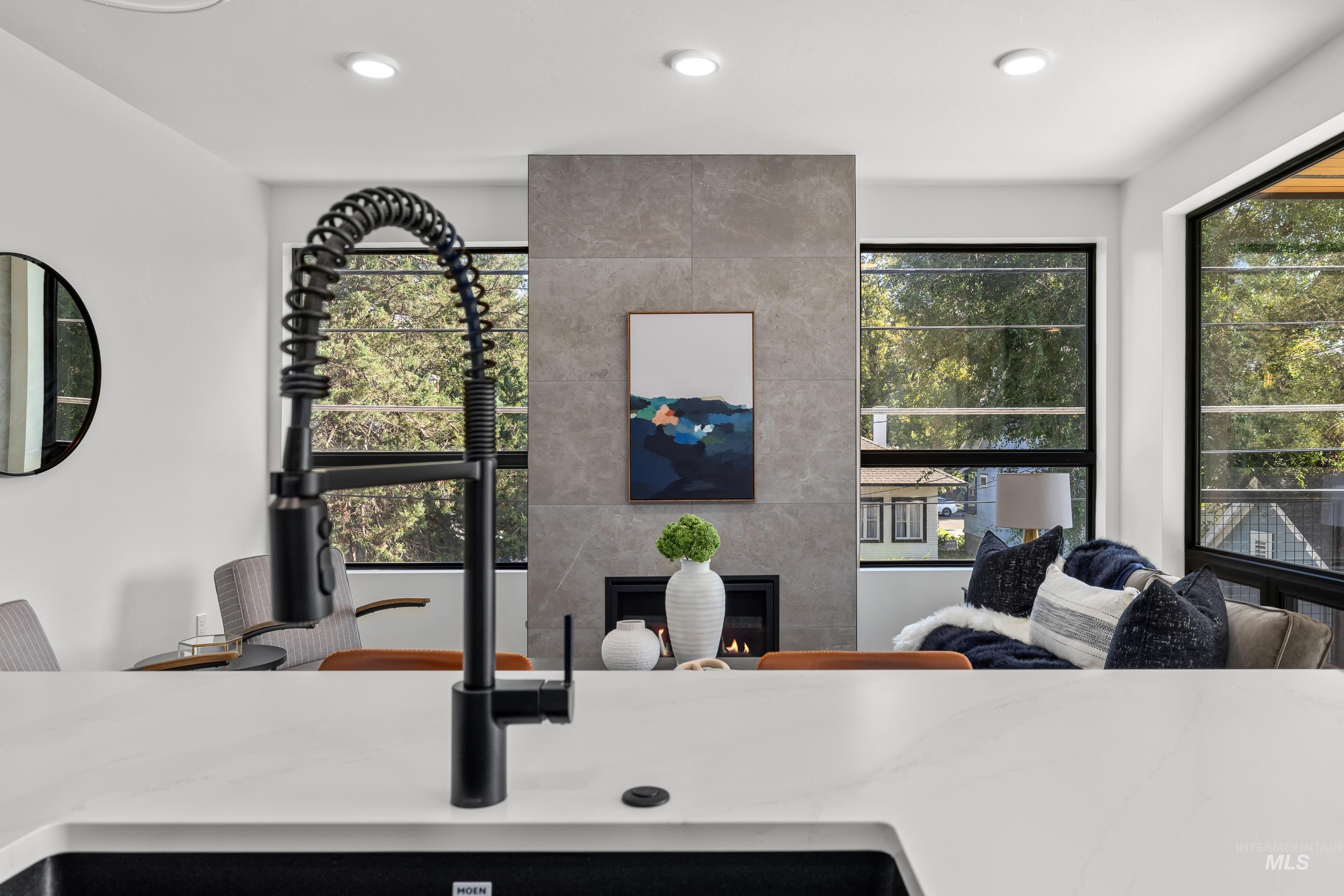 1620 W Bannock St, Boise, Idaho 83702, 2 Bedrooms, 2 Bathrooms, Residential For Sale, Price $669,900,MLS 98968878