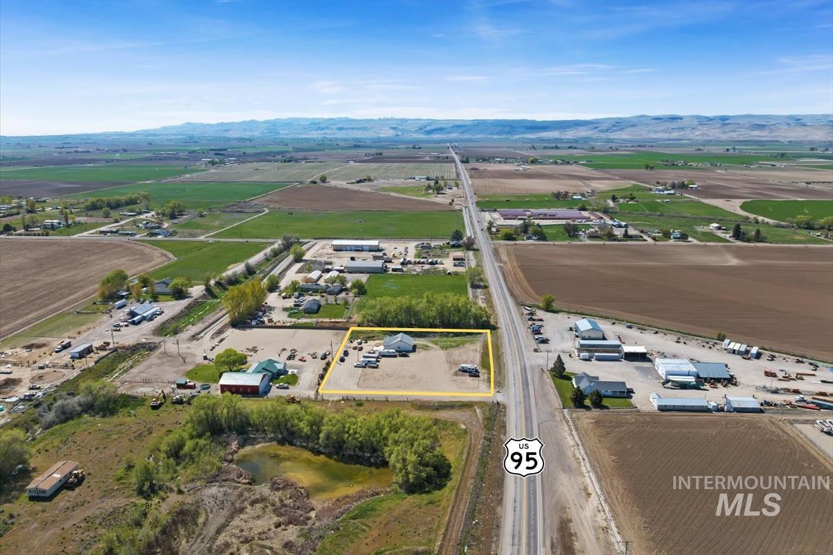 3520 US Hwy 95, Homedale, Idaho 83628, 3 Bedrooms, 2 Bathrooms, Residential For Sale, Price $679,000,MLS 98968888