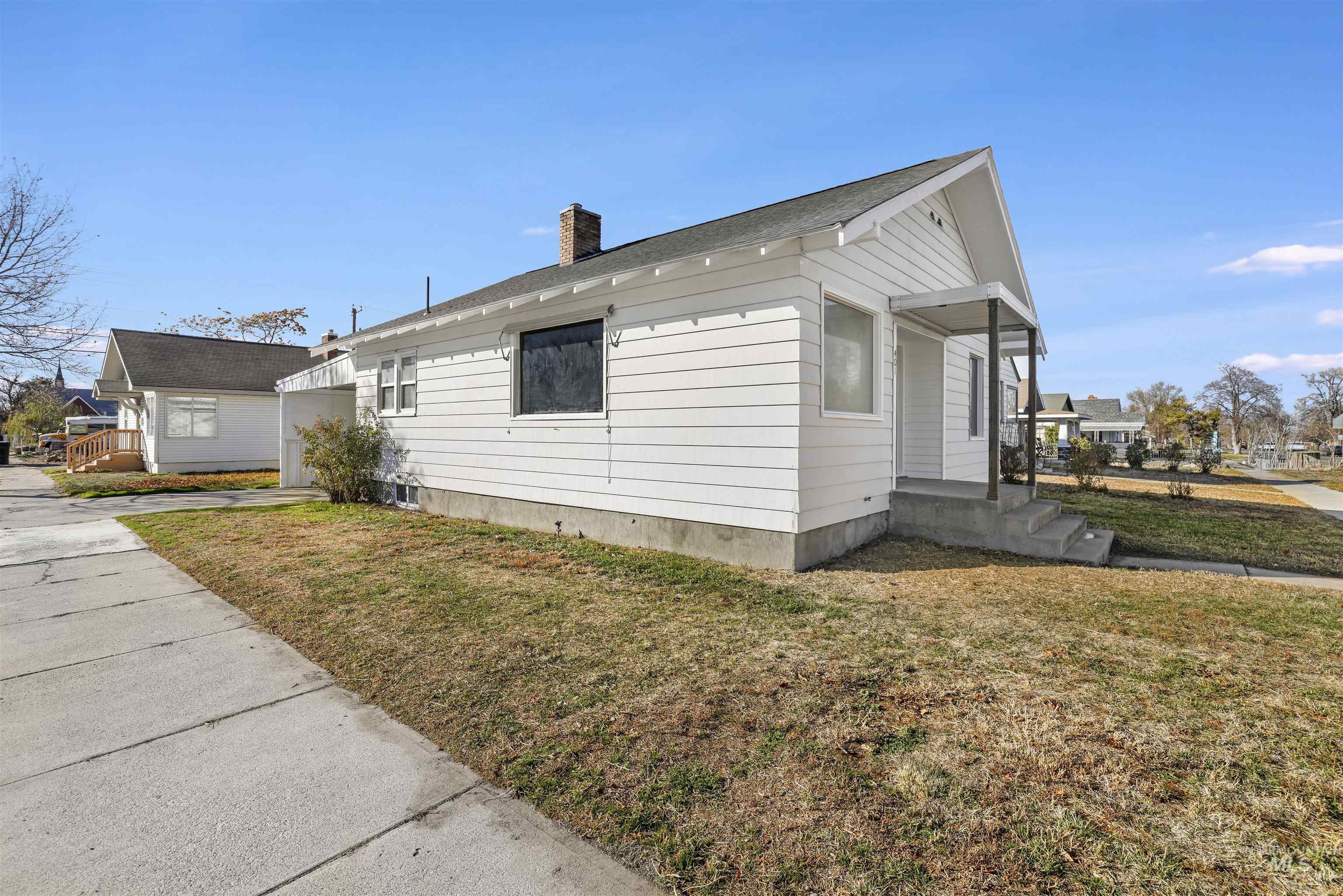 401 Broadway Ave N, Buhl, Idaho 83301, 2 Bedrooms, 1 Bathroom, Residential For Sale, Price $225,000,MLS 98968889