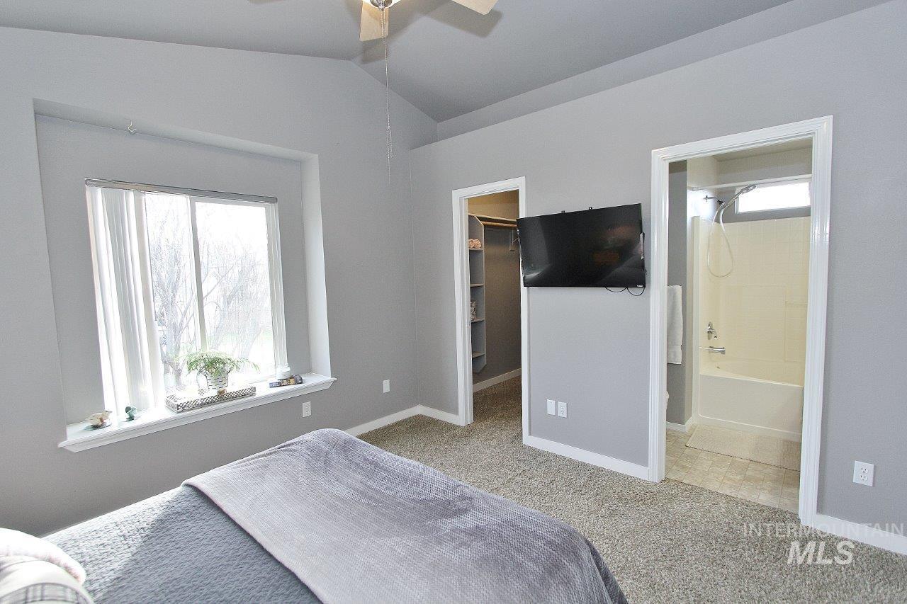 16928 N Chelford Loop, Nampa, Idaho 83687, 3 Bedrooms, 2.5 Bathrooms, Residential For Sale, Price $365,000,MLS 98968894