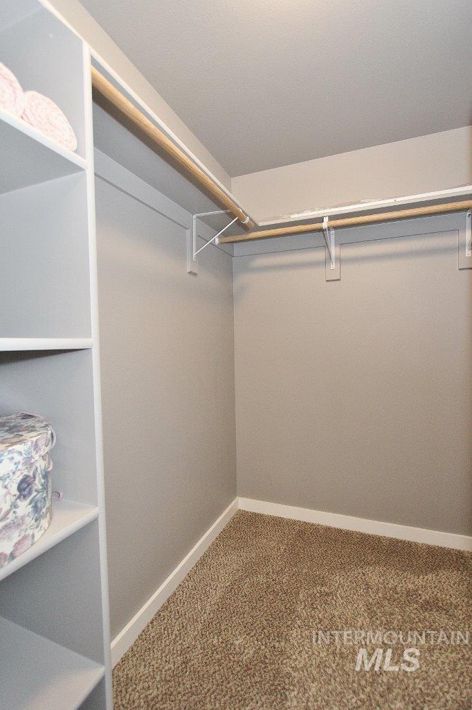 16928 N Chelford Loop, Nampa, Idaho 83687, 3 Bedrooms, 2.5 Bathrooms, Residential For Sale, Price $365,000,MLS 98968894