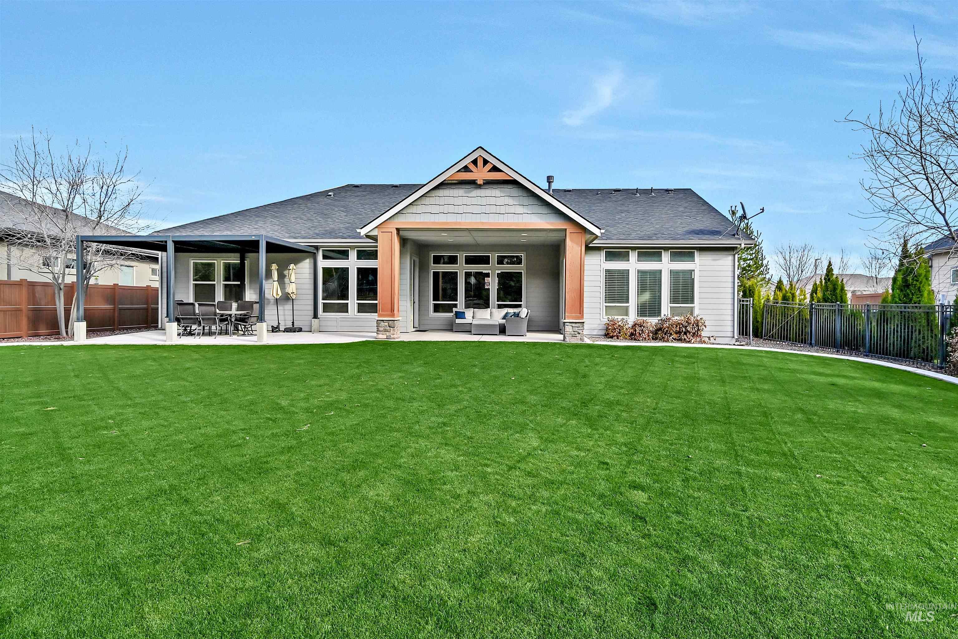 2115 E Lodge Trail Ct, Meridian, Idaho 83642, 4 Bedrooms, 2.5 Bathrooms, Residential For Sale, Price $1,176,000,MLS 98968895