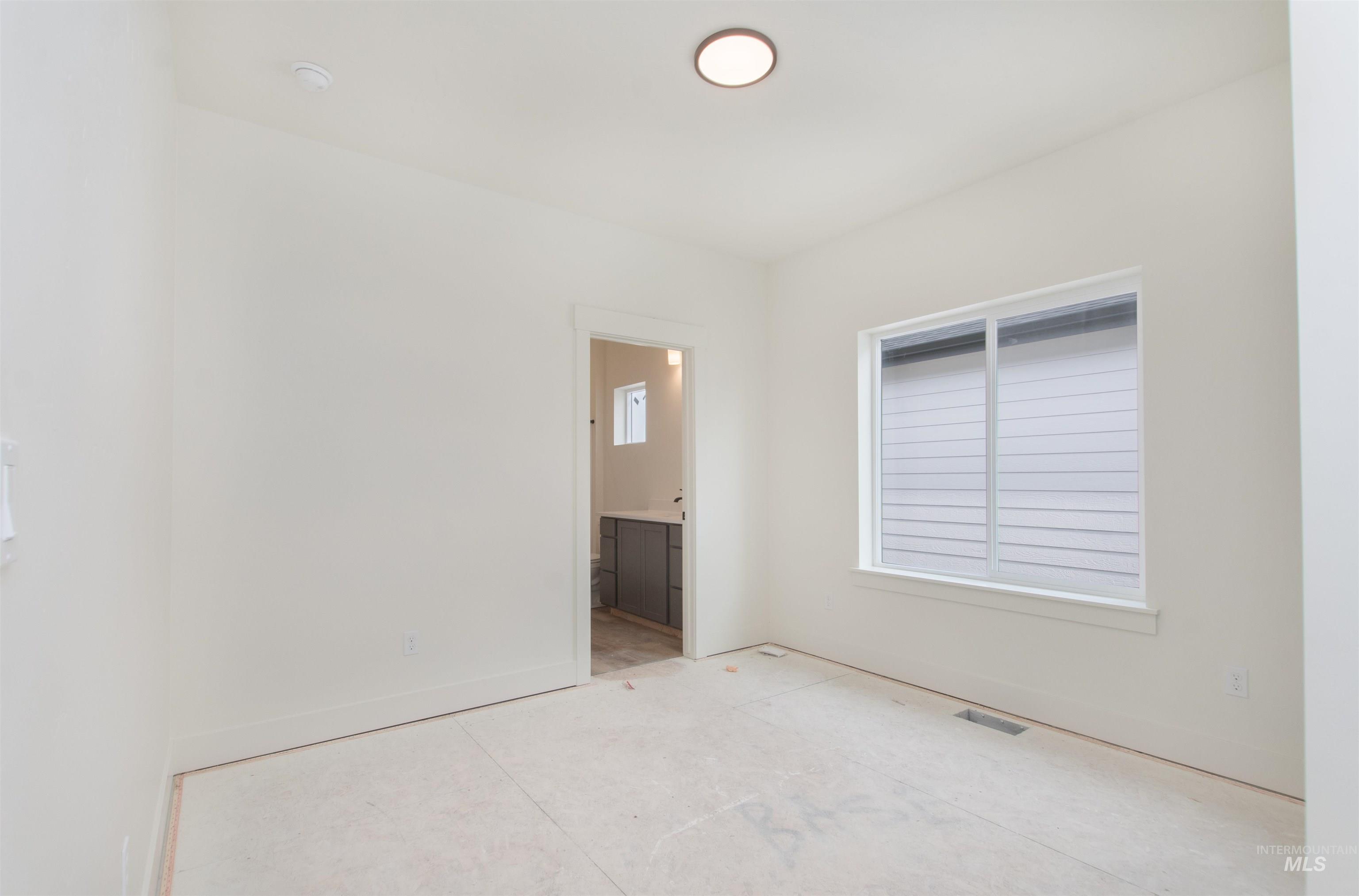 1970 NW Strahorn Dr., Mountain Home, Idaho 83647, 3 Bedrooms, 2.5 Bathrooms, Residential For Sale, Price $359,900,MLS 98968896