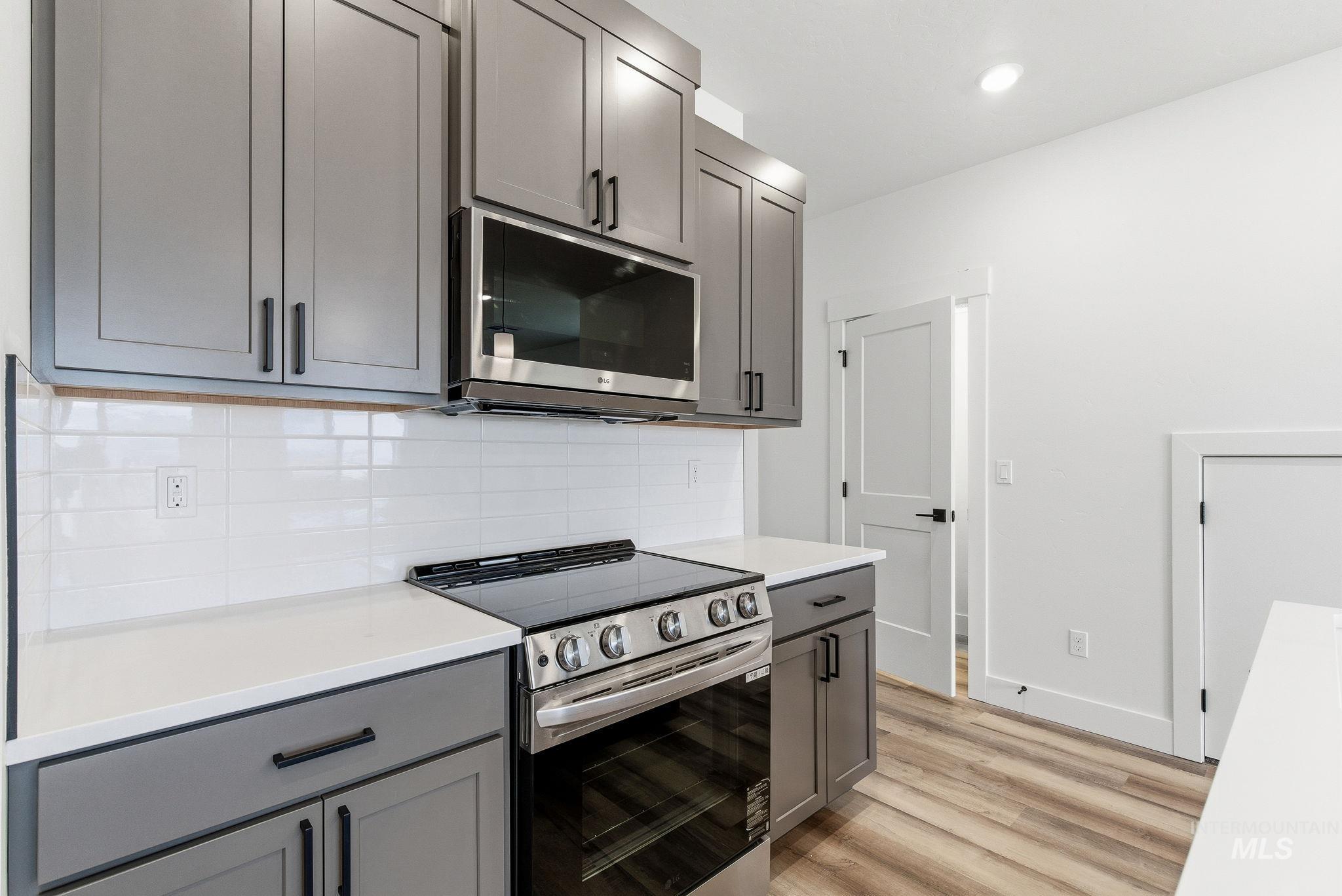 1970 NW Strahorn Dr., Mountain Home, Idaho 83647, 3 Bedrooms, 2.5 Bathrooms, Residential For Sale, Price $349,900,MLS 98968896