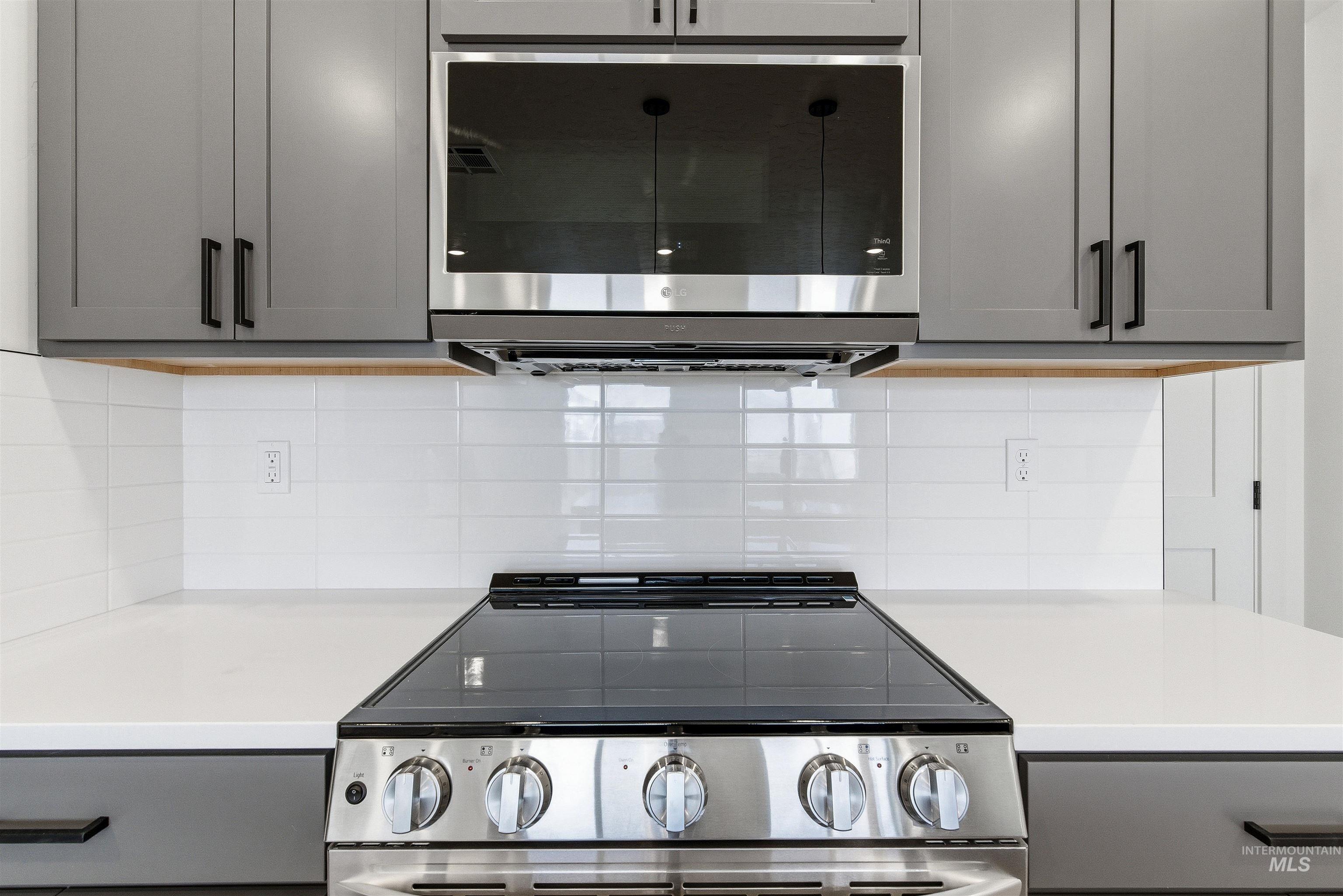 1970 NW Strahorn Dr., Mountain Home, Idaho 83647, 3 Bedrooms, 2.5 Bathrooms, Residential For Sale, Price $349,900,MLS 98968896