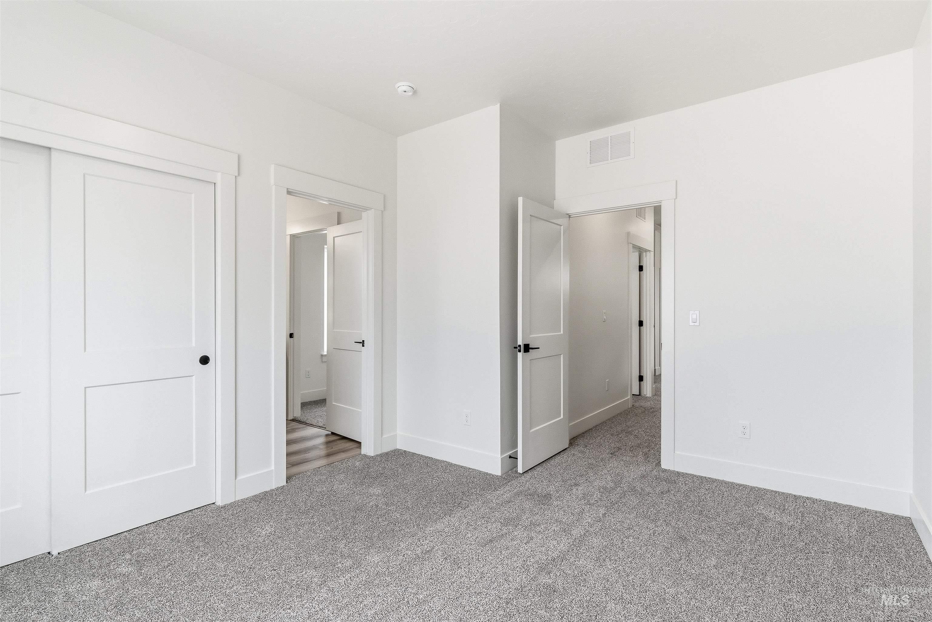 1970 NW Strahorn Dr., Mountain Home, Idaho 83647, 3 Bedrooms, 2.5 Bathrooms, Residential For Sale, Price $349,900,MLS 98968896