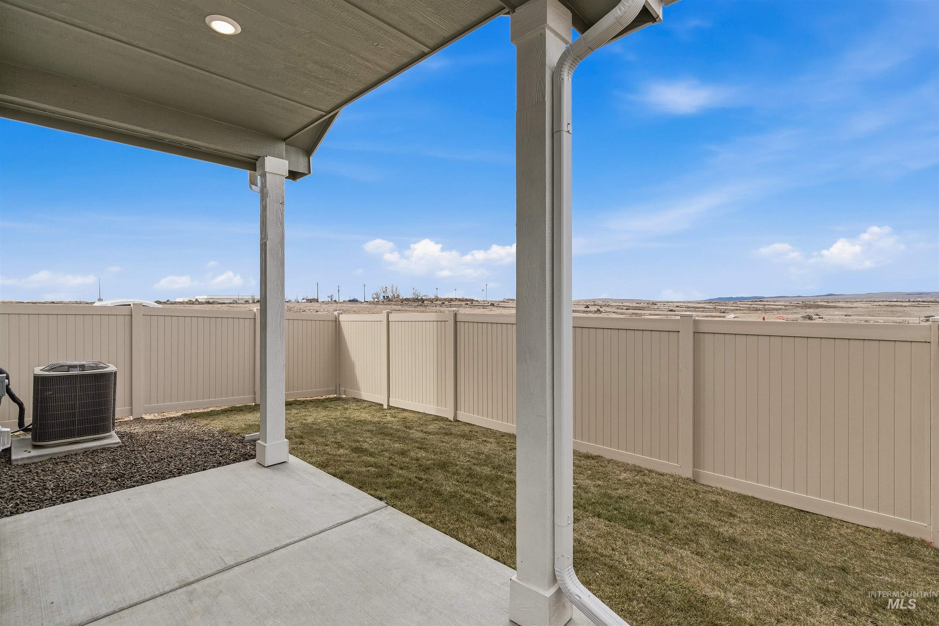 1970 NW Strahorn Dr., Mountain Home, Idaho 83647, 3 Bedrooms, 2.5 Bathrooms, Residential For Sale, Price $349,900,MLS 98968896