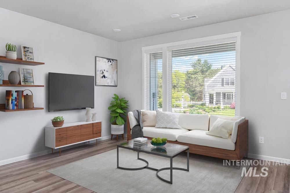 1960 NW Strahorn Dr., Mountain Home, Idaho 83647, 3 Bedrooms, 2.5 Bathrooms, Residential For Sale, Price $339,900,MLS 98968898