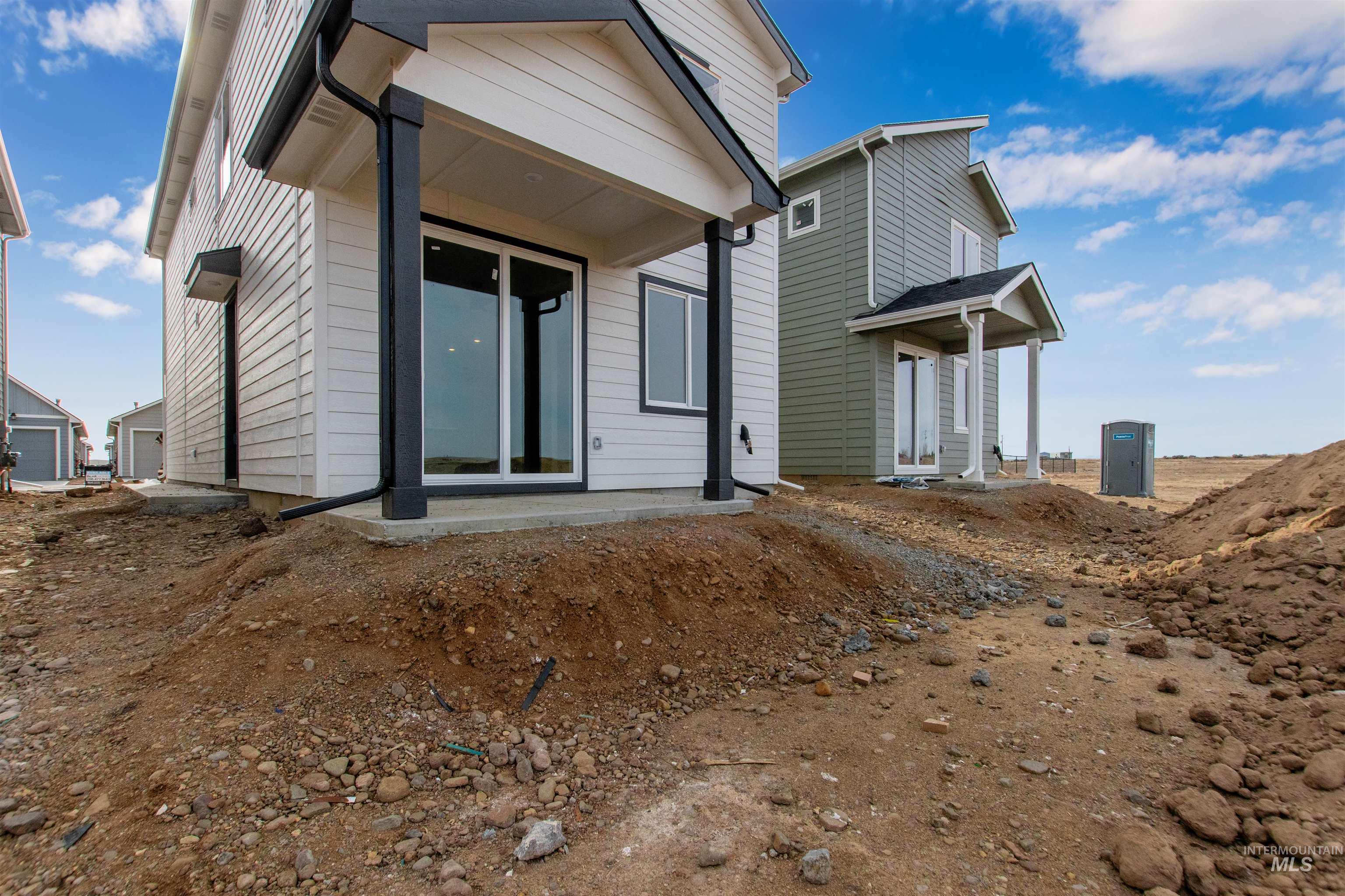 1960 NW Strahorn Dr., Mountain Home, Idaho 83647, 3 Bedrooms, 2.5 Bathrooms, Residential For Sale, Price $339,900,MLS 98968898