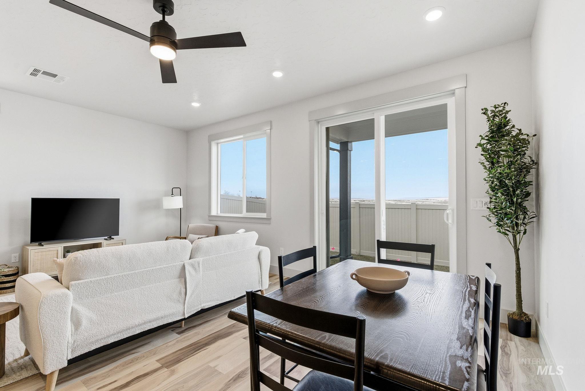 1960 NW Strahorn Dr., Mountain Home, Idaho 83647, 3 Bedrooms, 2.5 Bathrooms, Residential For Sale, Price $339,900, 98968898