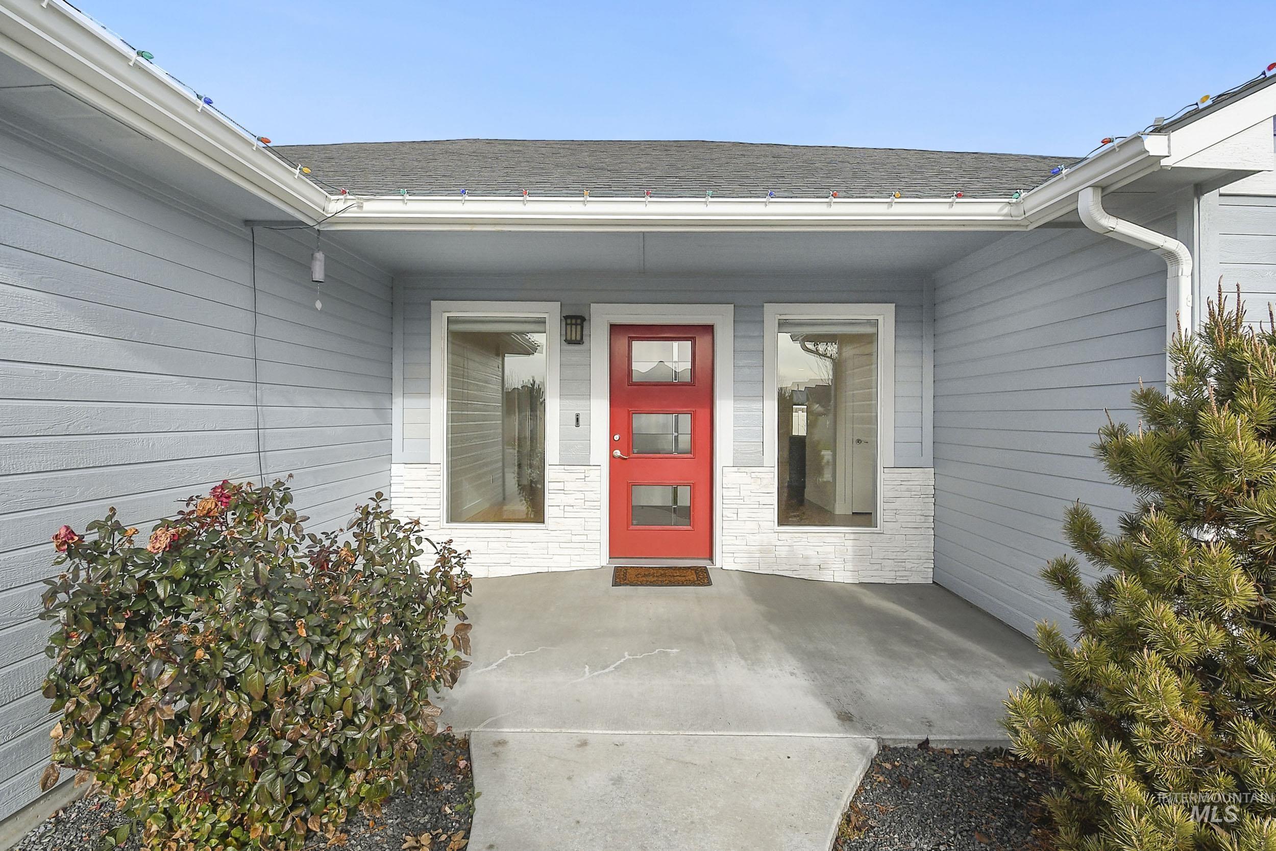 1577 Tamarack St, Fruitland, Idaho 83619, 2 Bedrooms, 2 Bathrooms, Residential For Sale, Price $360,000,MLS 98968899