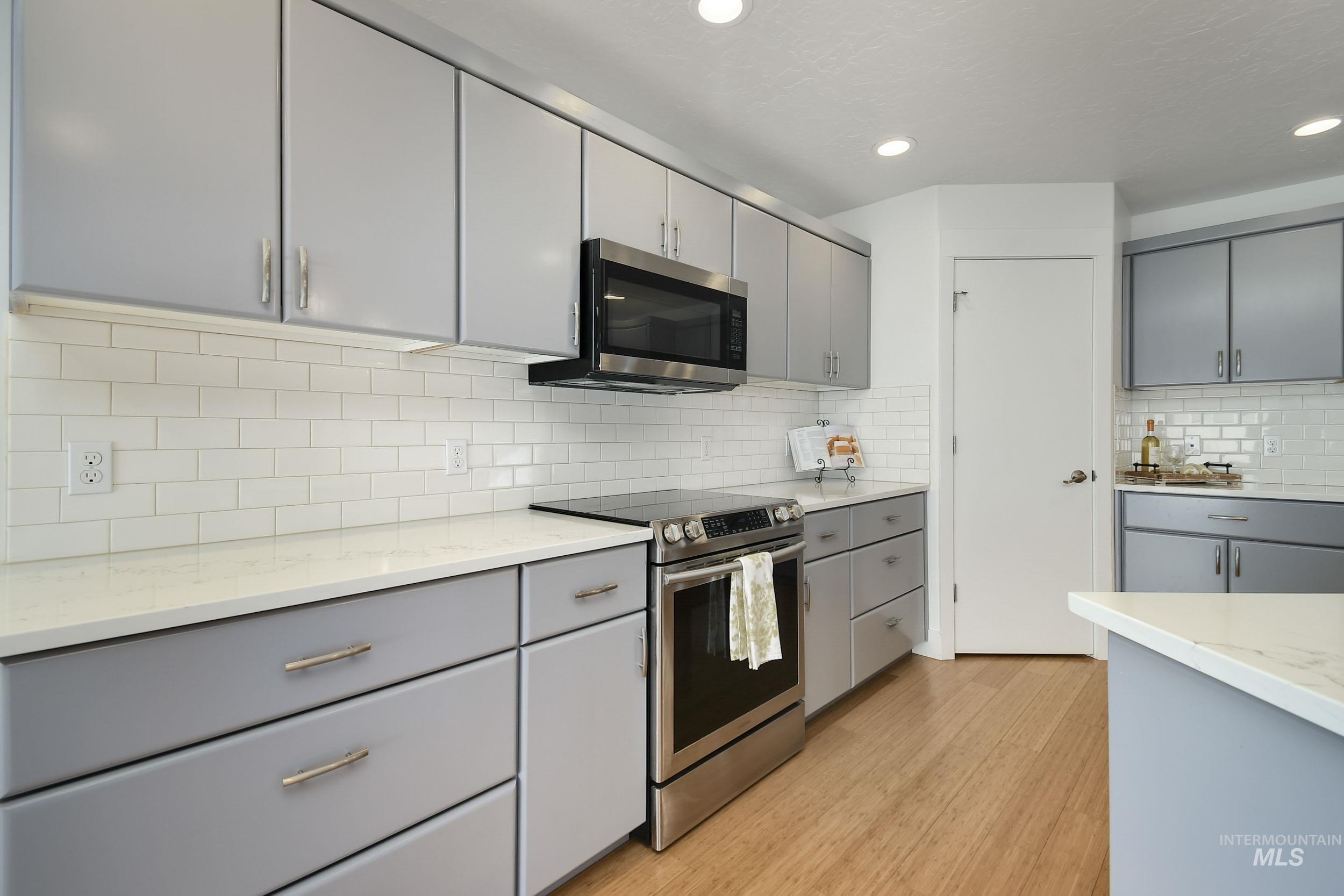 1577 Tamarack St, Fruitland, Idaho 83619, 2 Bedrooms, 2 Bathrooms, Residential For Sale, Price $360,000,MLS 98968899