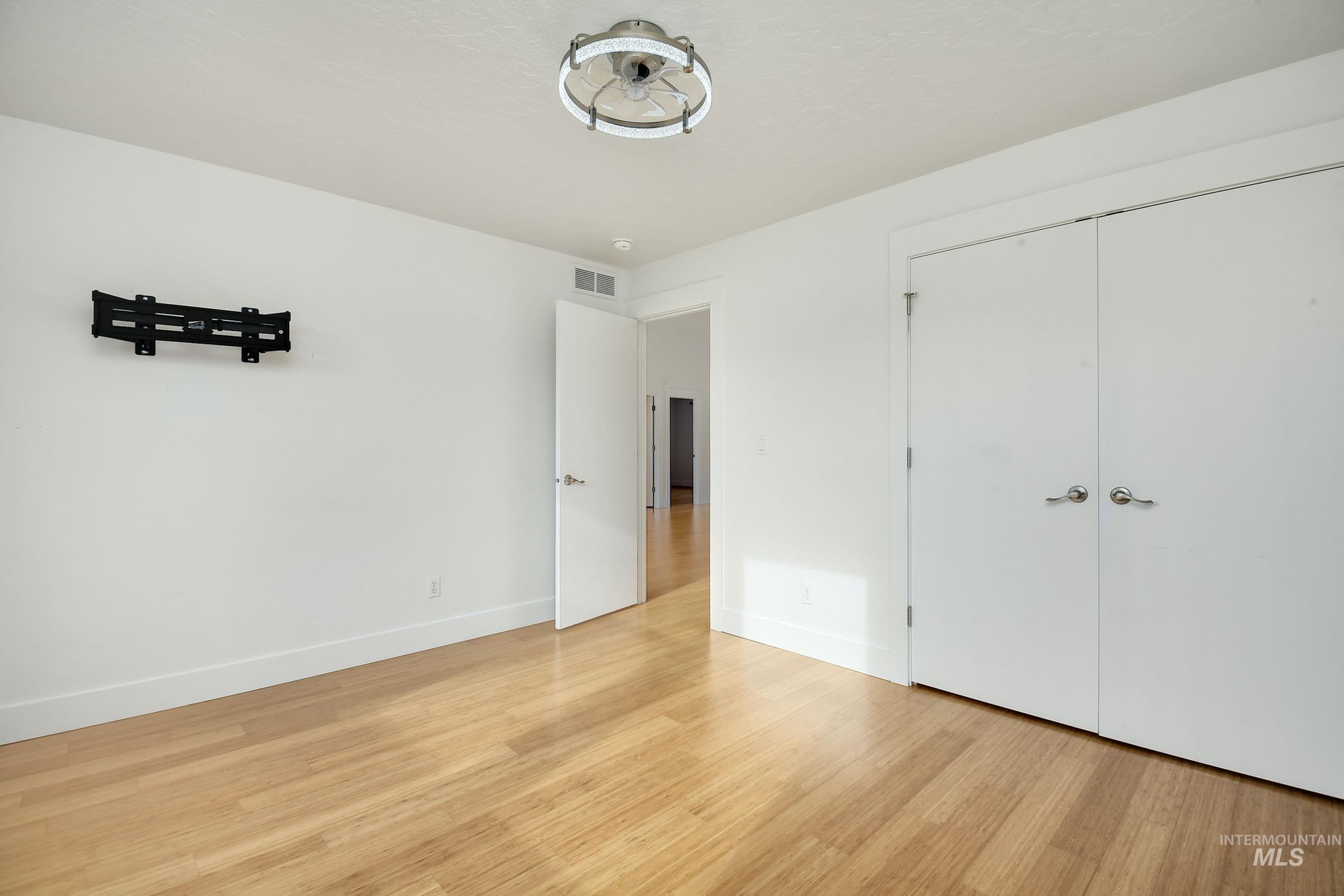 1577 Tamarack St, Fruitland, Idaho 83619, 2 Bedrooms, 2 Bathrooms, Residential For Sale, Price $360,000,MLS 98968899