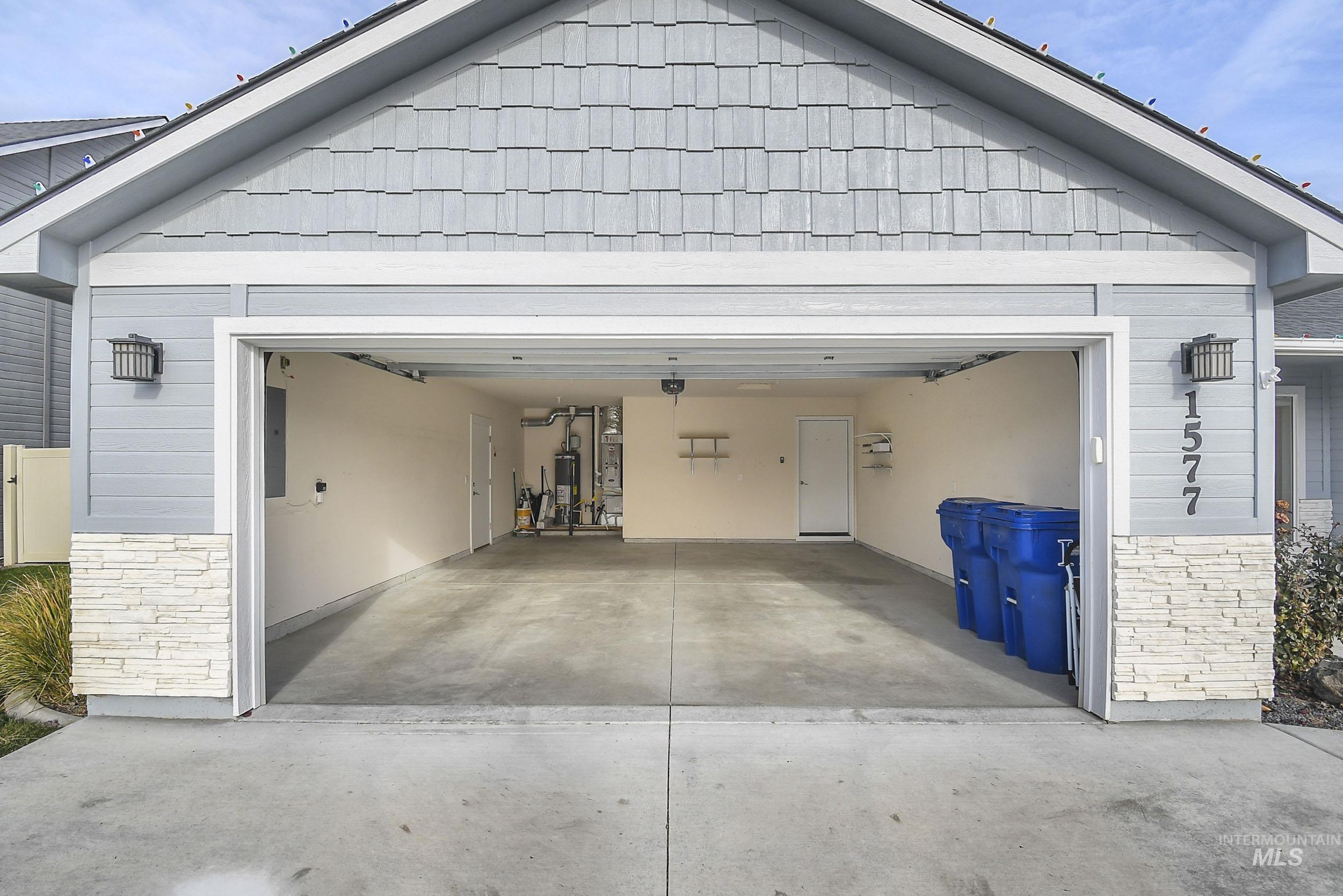 1577 Tamarack St, Fruitland, Idaho 83619, 2 Bedrooms, 2 Bathrooms, Residential For Sale, Price $360,000,MLS 98968899