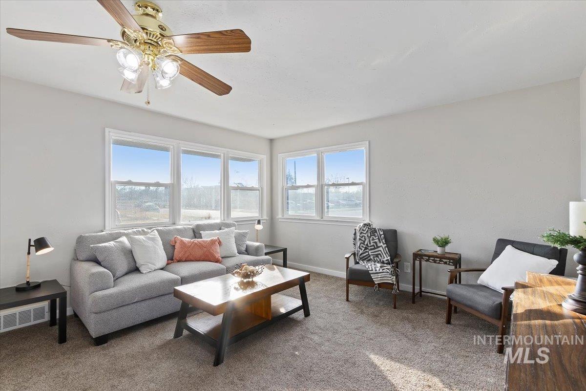 502 E 13th St., Burley, Idaho 83318, 4 Bedrooms, 1.5 Bathrooms, Residential For Sale, Price $285,000,MLS 98968903