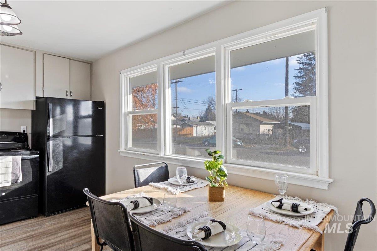 502 E 13th St., Burley, Idaho 83318, 4 Bedrooms, 1.5 Bathrooms, Residential For Sale, Price $285,000,MLS 98968903