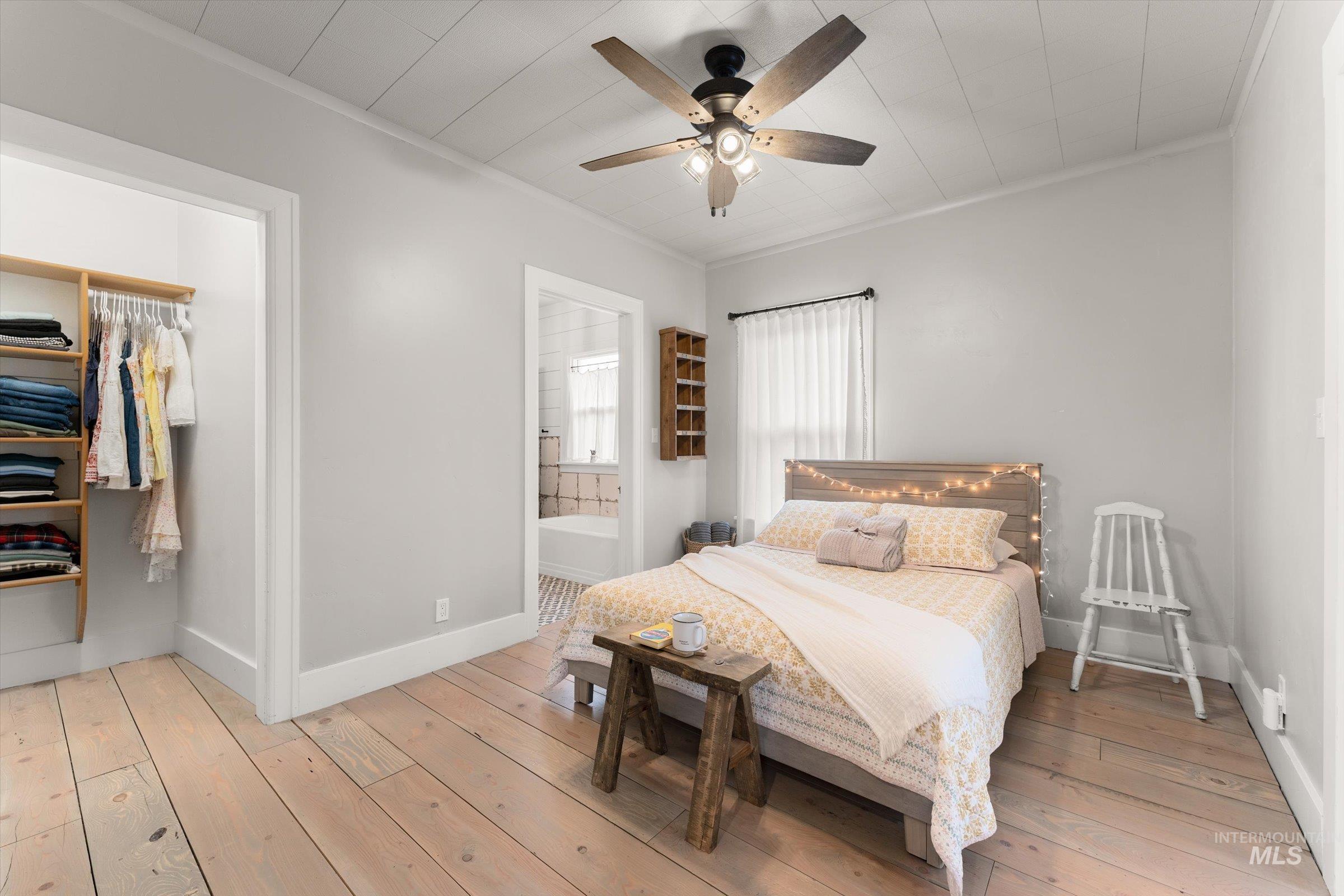 160 E Arthur Ave., Glenns Ferry, Idaho 83623, 2 Bedrooms, 1 Bathroom, Residential For Sale, Price $299,000,MLS 98968905