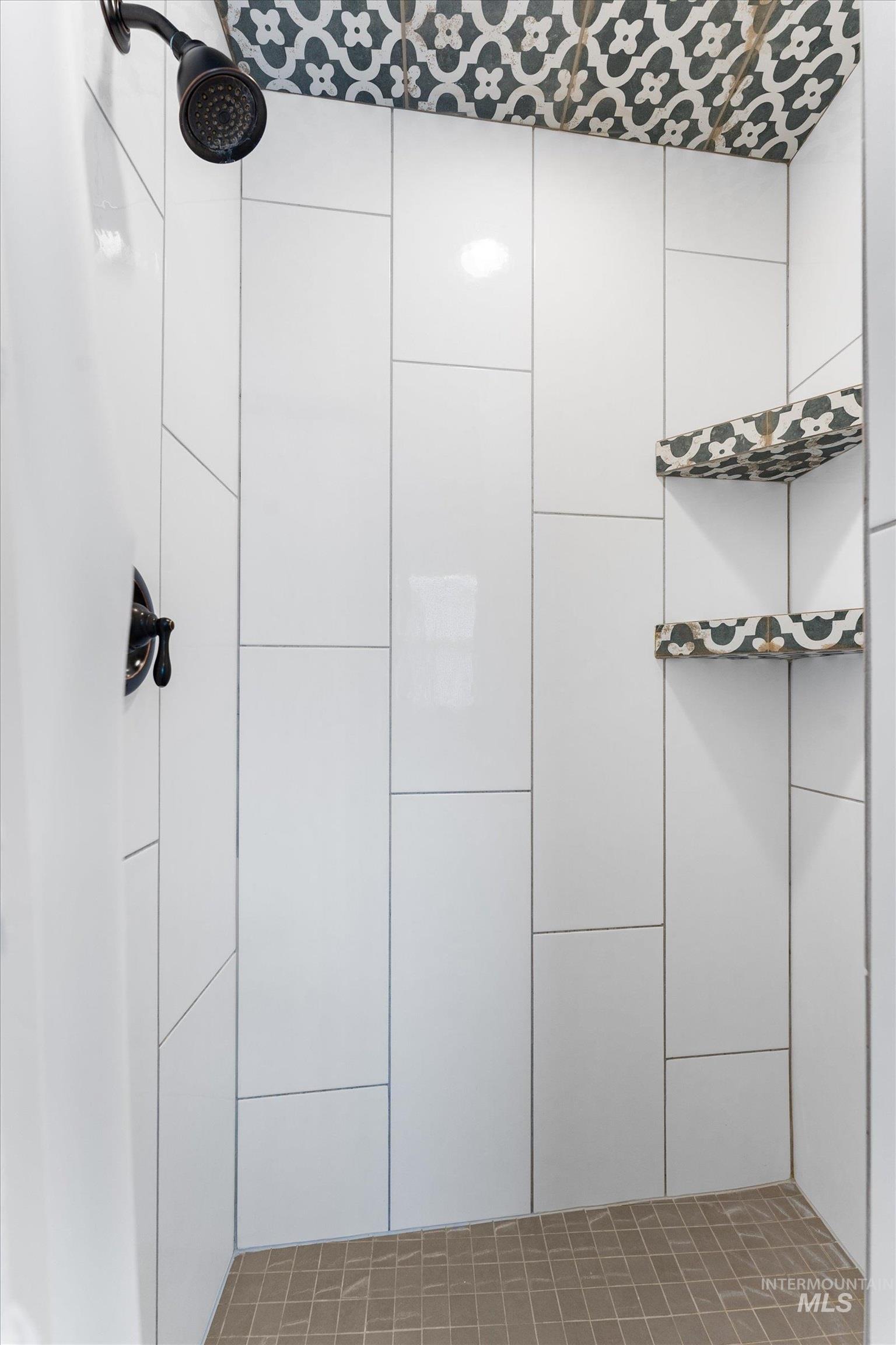 160 E Arthur Ave., Glenns Ferry, Idaho 83623, 2 Bedrooms, 1 Bathroom, Residential For Sale, Price $299,000,MLS 98968905