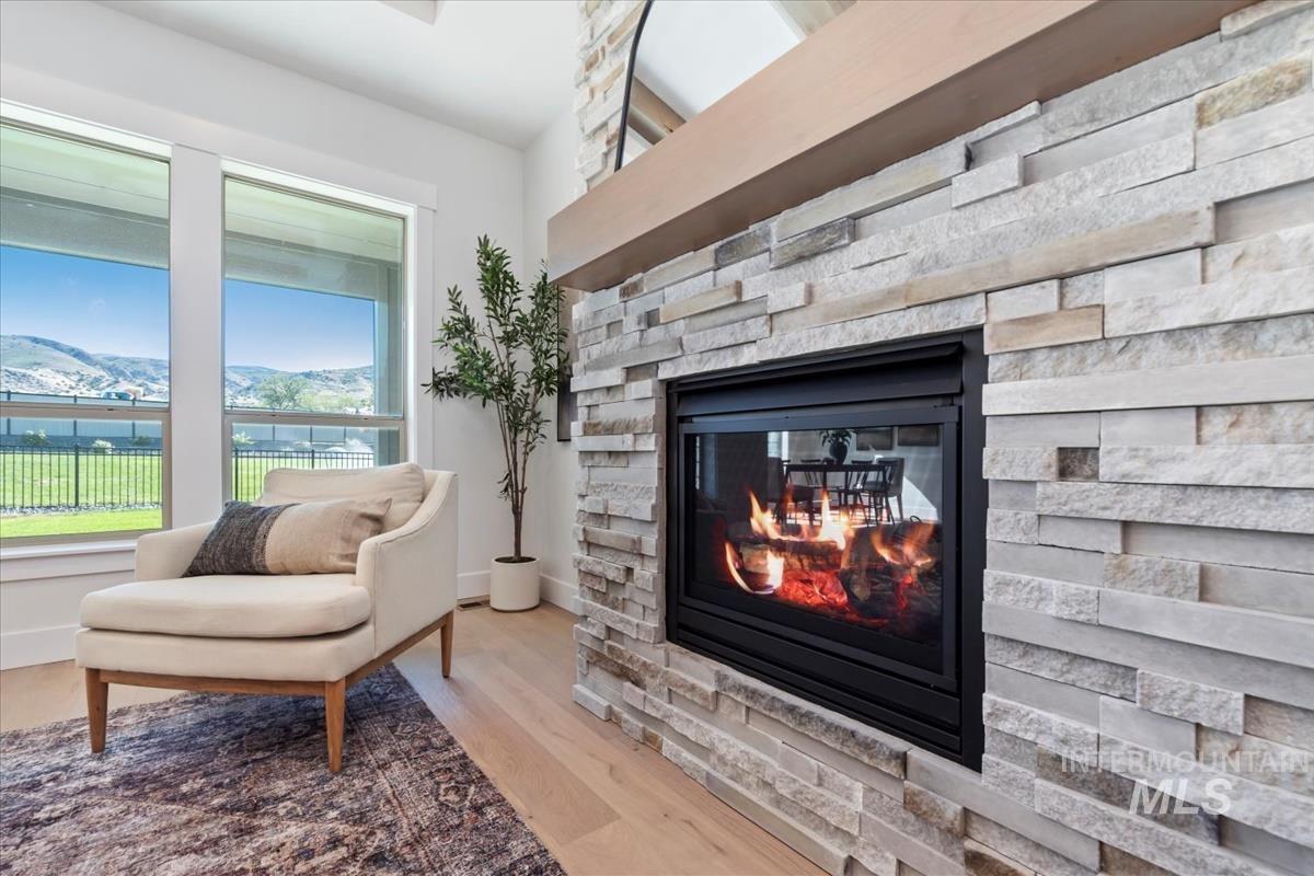 2242 E Rodeo St., Kuna, Idaho 83634, 3 Bedrooms, 2 Bathrooms, Residential For Sale, Price $529,880,MLS 98968914