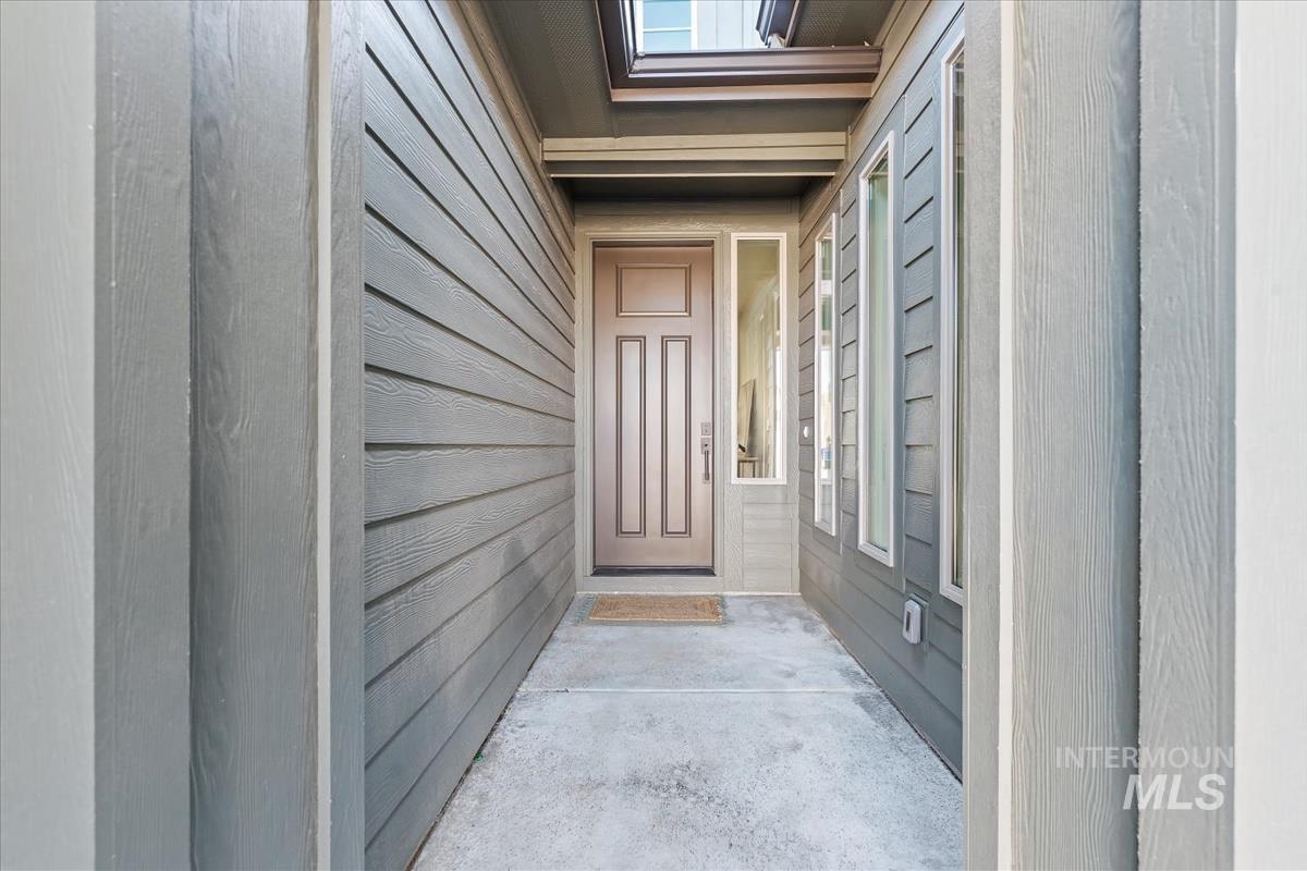 2242 E Rodeo St., Kuna, Idaho 83634, 3 Bedrooms, 2 Bathrooms, Residential For Sale, Price $529,880,MLS 98968914