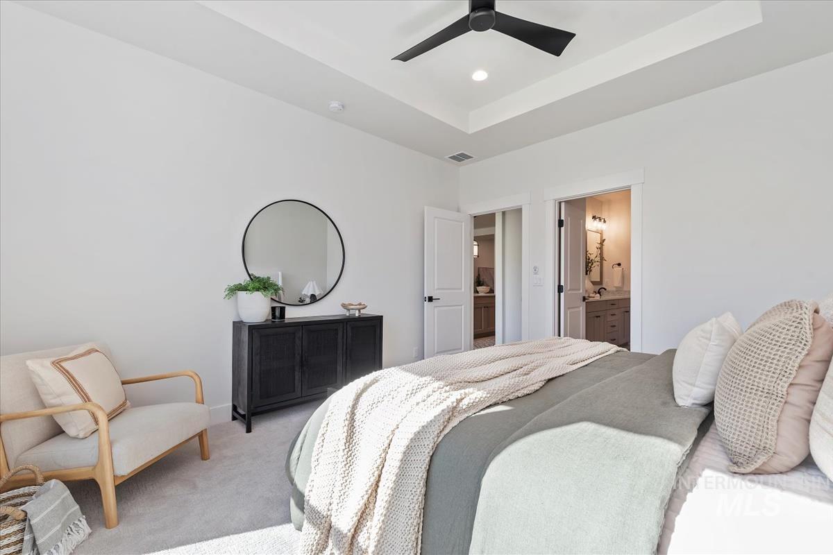 2242 E Rodeo St., Kuna, Idaho 83634, 3 Bedrooms, 2 Bathrooms, Residential For Sale, Price $529,880,MLS 98968914