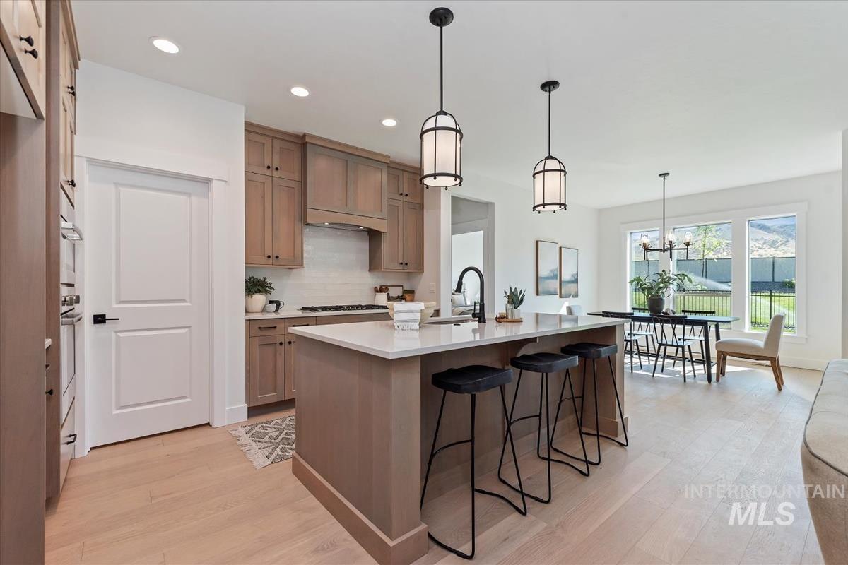 2242 E Rodeo St., Kuna, Idaho 83634, 3 Bedrooms, 2 Bathrooms, Residential For Sale, Price $529,880,MLS 98968914