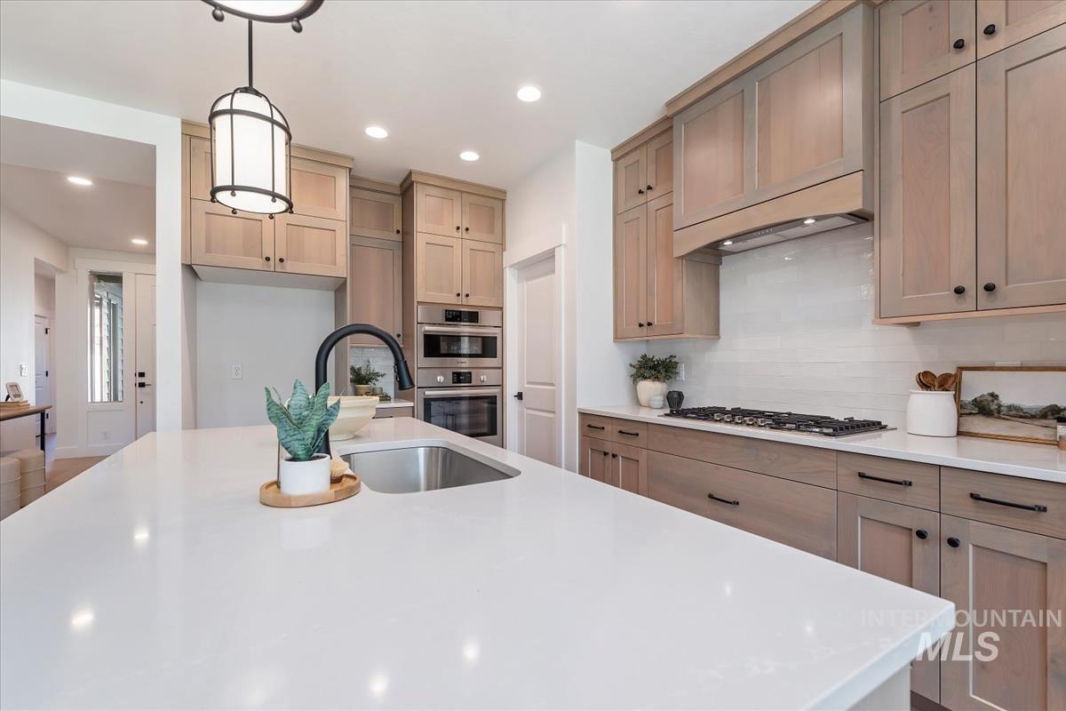 2242 E Rodeo St., Kuna, Idaho 83634, 3 Bedrooms, 2 Bathrooms, Residential For Sale, Price $529,880,MLS 98968914