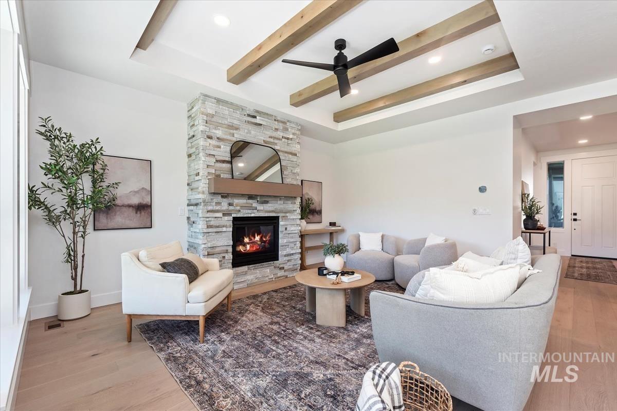 2242 E Rodeo St., Kuna, Idaho 83634, 3 Bedrooms, 2 Bathrooms, Residential For Sale, Price $529,880,MLS 98968914