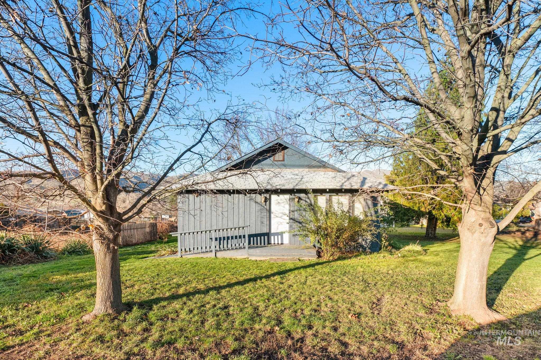 1450 & 1454 Elm Street, Clarkston, Washington 99403, 3 Bedrooms, 1 Bathroom, Residential Income For Sale, Price $650,000, 98968924