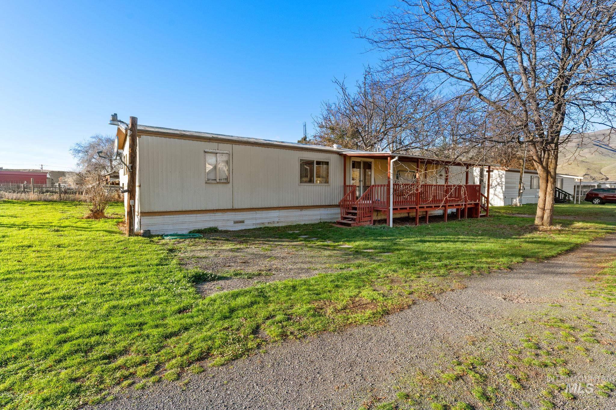 1450 & 1454 Elm Street, Clarkston, Washington 99403, 3 Bedrooms, 1 Bathroom, Residential Income For Sale, Price $650,000, 98968924