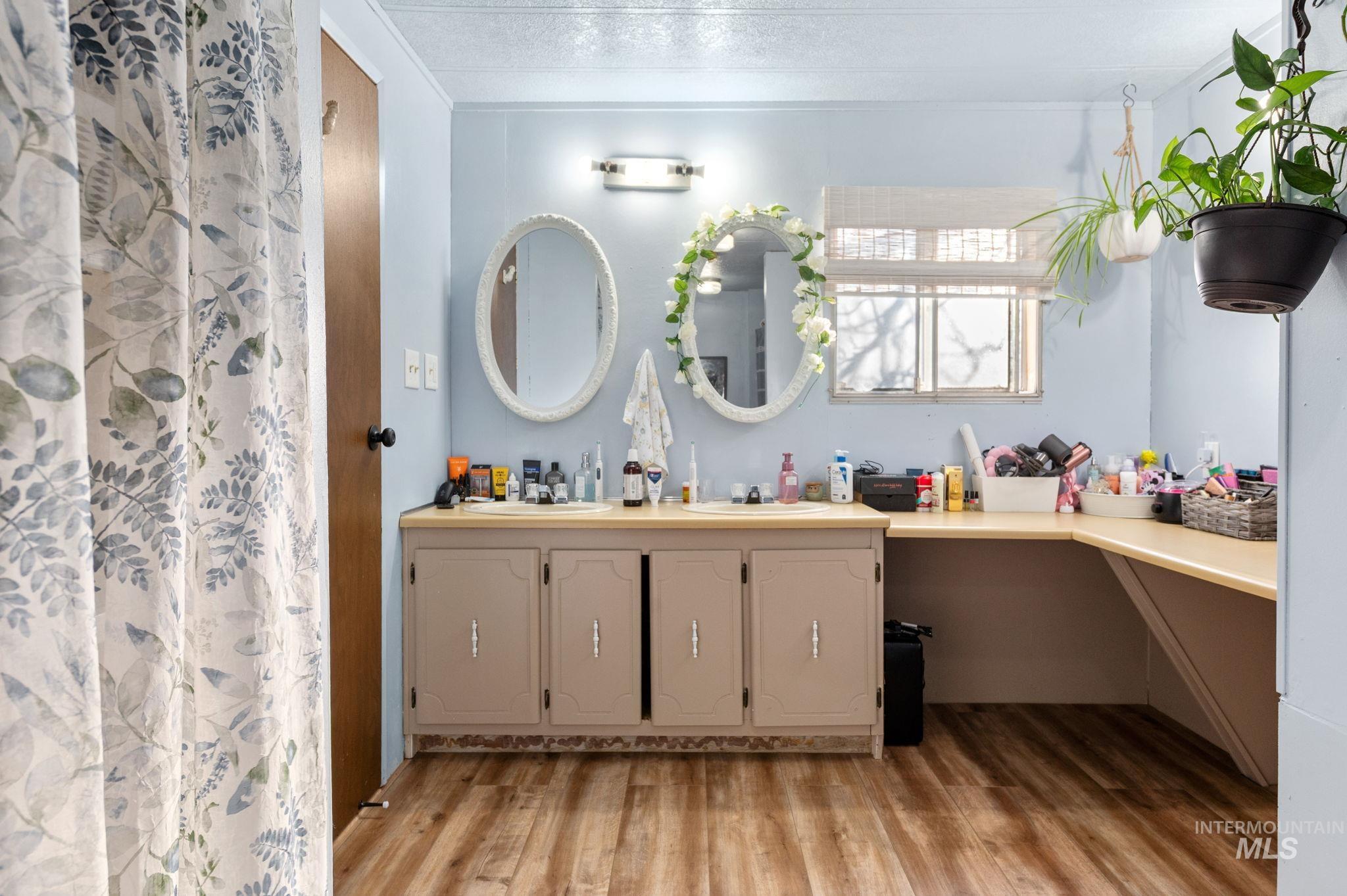 1450 & 1454 Elm Street, Clarkston, Washington 99403, 3 Bedrooms, 1 Bathroom, Residential Income For Sale, Price $650,000, 98968924