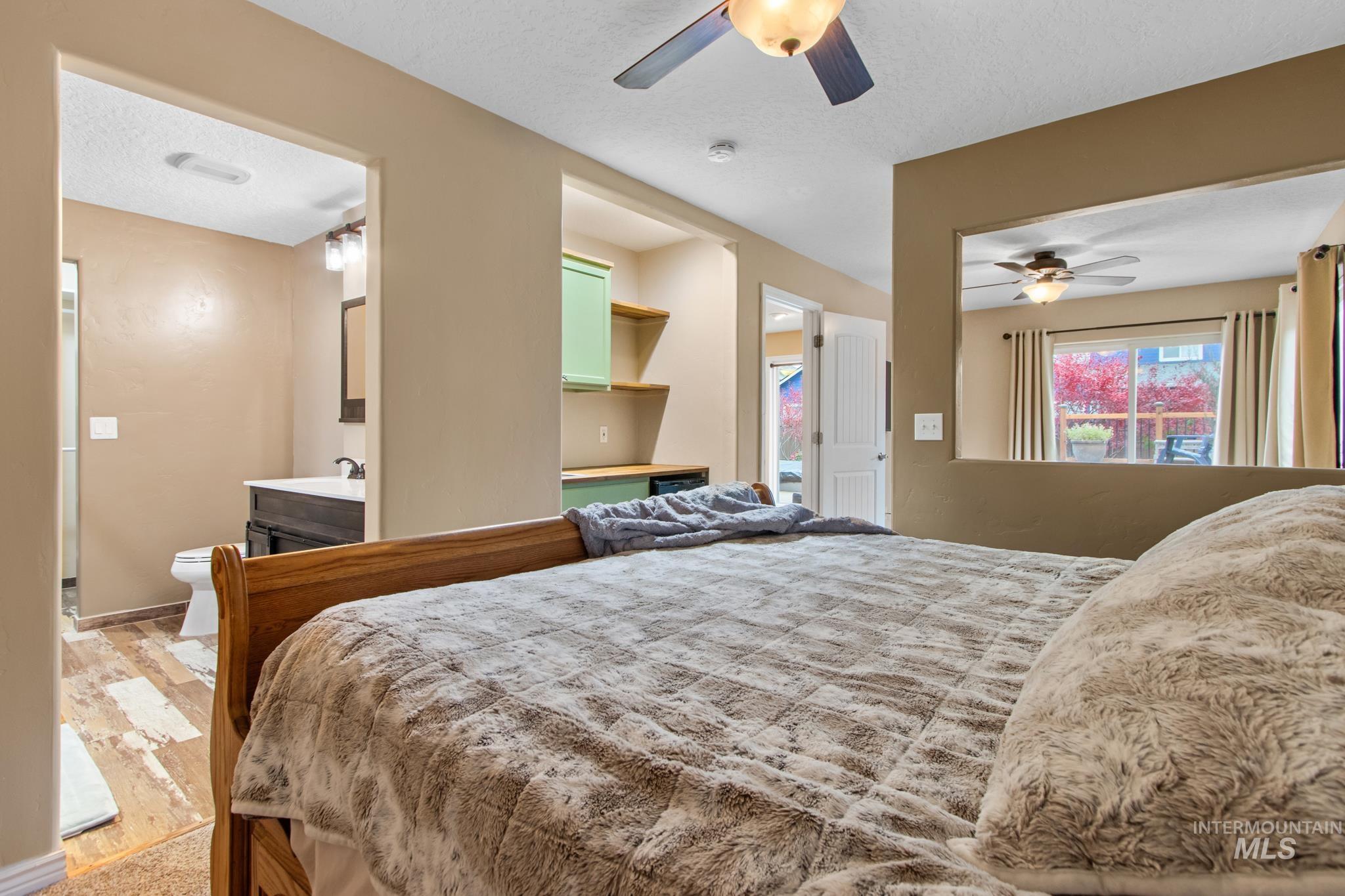 2055 W Sunny Slope Dr, Meridian, Idaho 83642-4340, 4 Bedrooms, 3.5 Bathrooms, Residential For Sale, Price $499,999,MLS 98968926