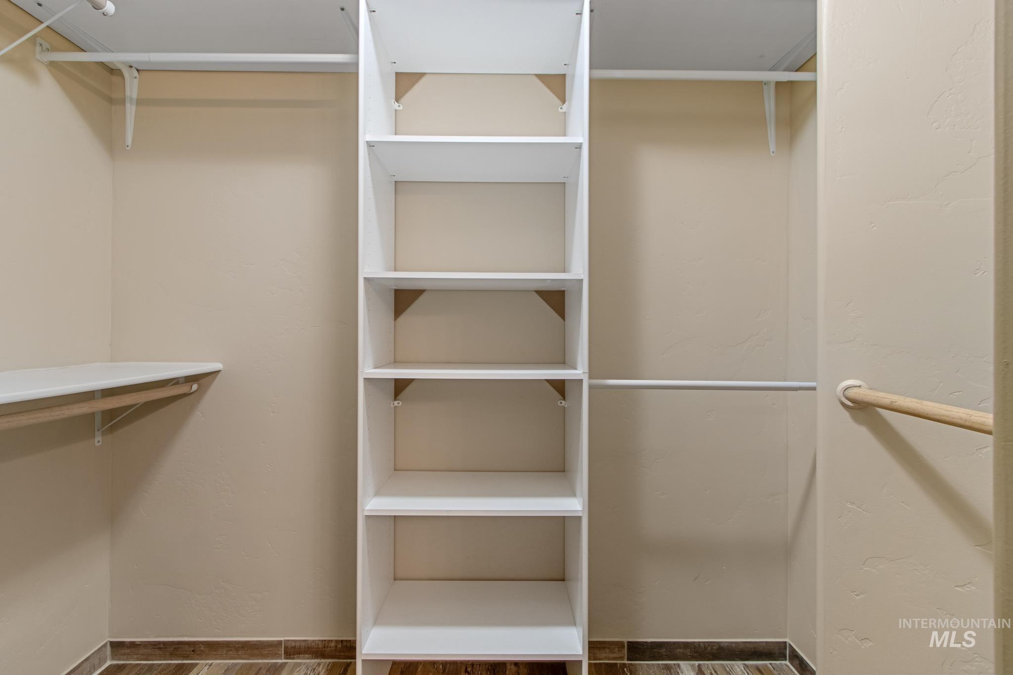 2055 W Sunny Slope Dr, Meridian, Idaho 83642-4340, 4 Bedrooms, 3.5 Bathrooms, Residential For Sale, Price $499,999,MLS 98968926