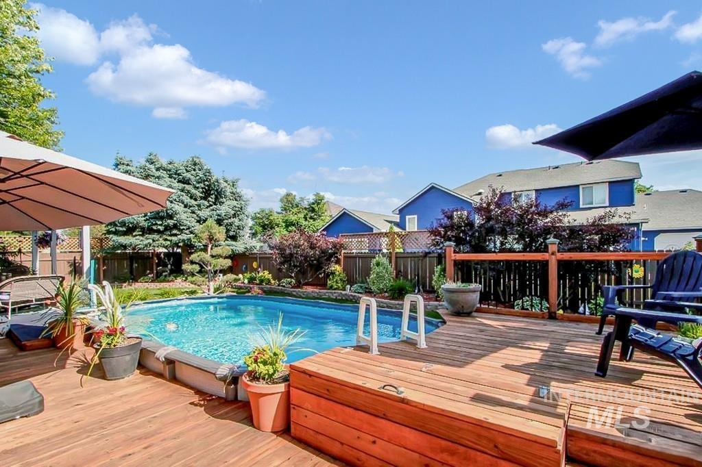 2055 W Sunny Slope Dr, Meridian, Idaho 83642-4340, 4 Bedrooms, 3.5 Bathrooms, Residential For Sale, Price $499,999,MLS 98968926