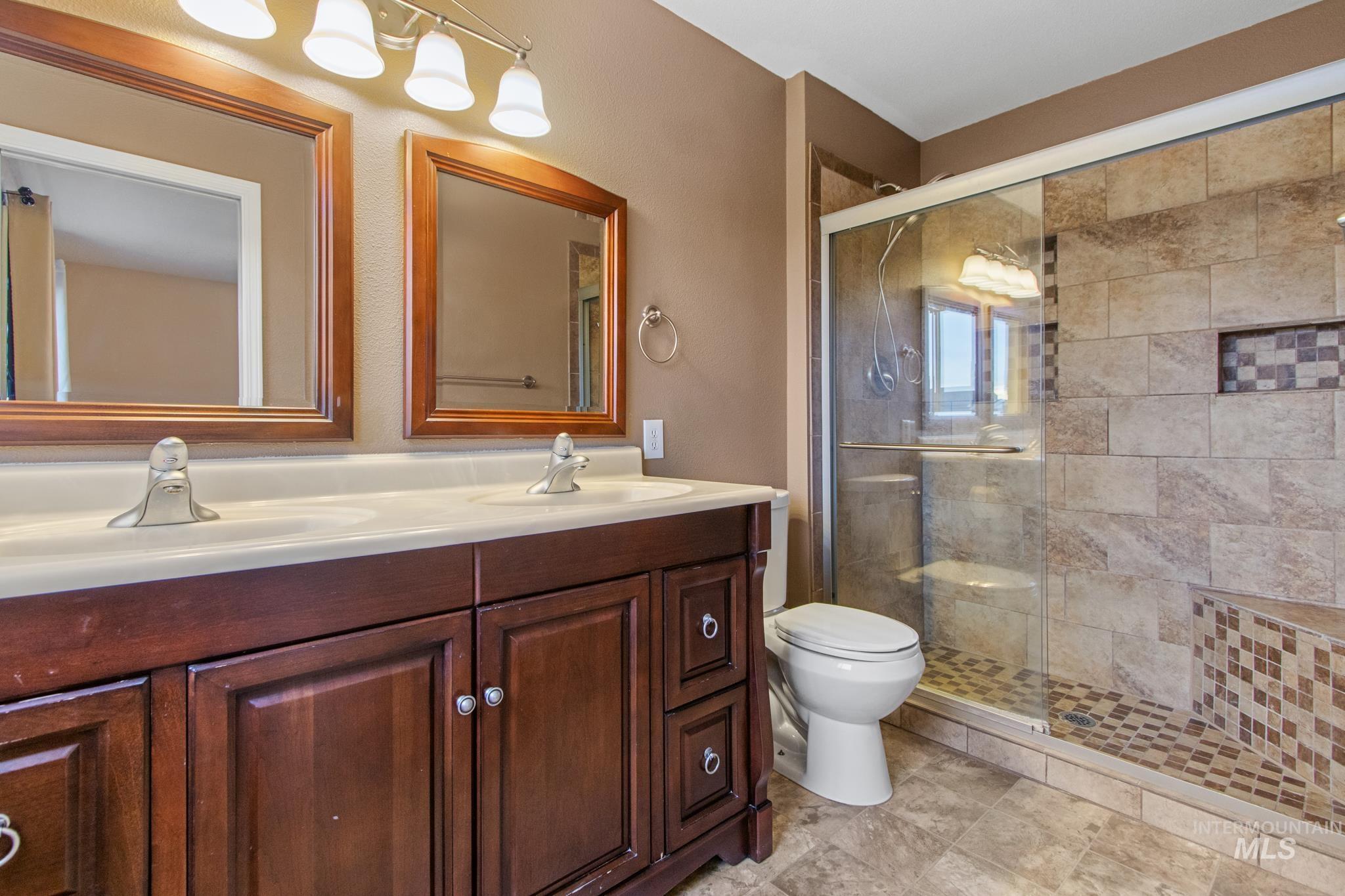 2055 W Sunny Slope Dr, Meridian, Idaho 83642-4340, 4 Bedrooms, 3.5 Bathrooms, Residential For Sale, Price $499,999,MLS 98968926