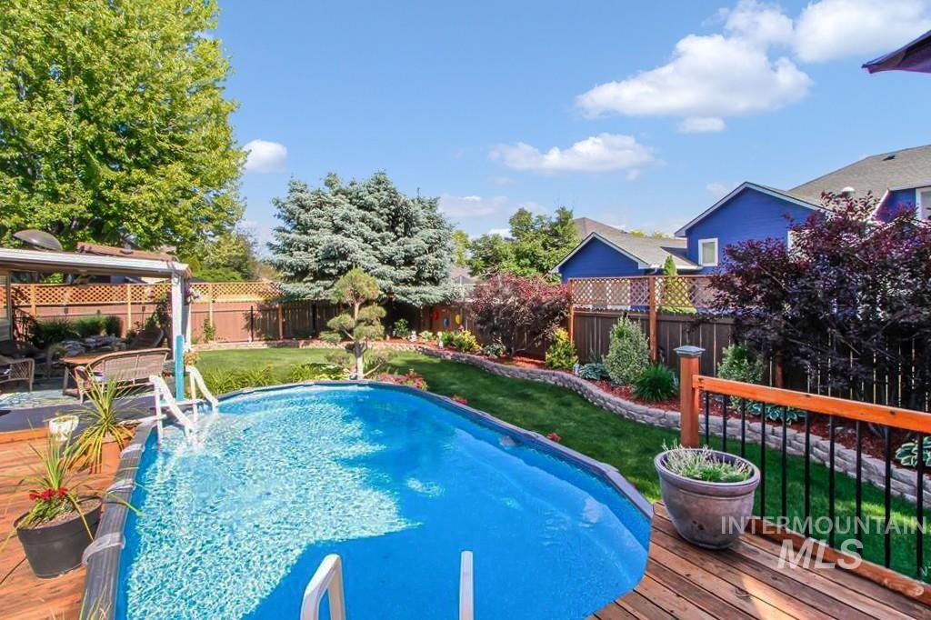 2055 W Sunny Slope Dr, Meridian, Idaho 83642-4340, 4 Bedrooms, 3.5 Bathrooms, Residential For Sale, Price $499,999,MLS 98968926