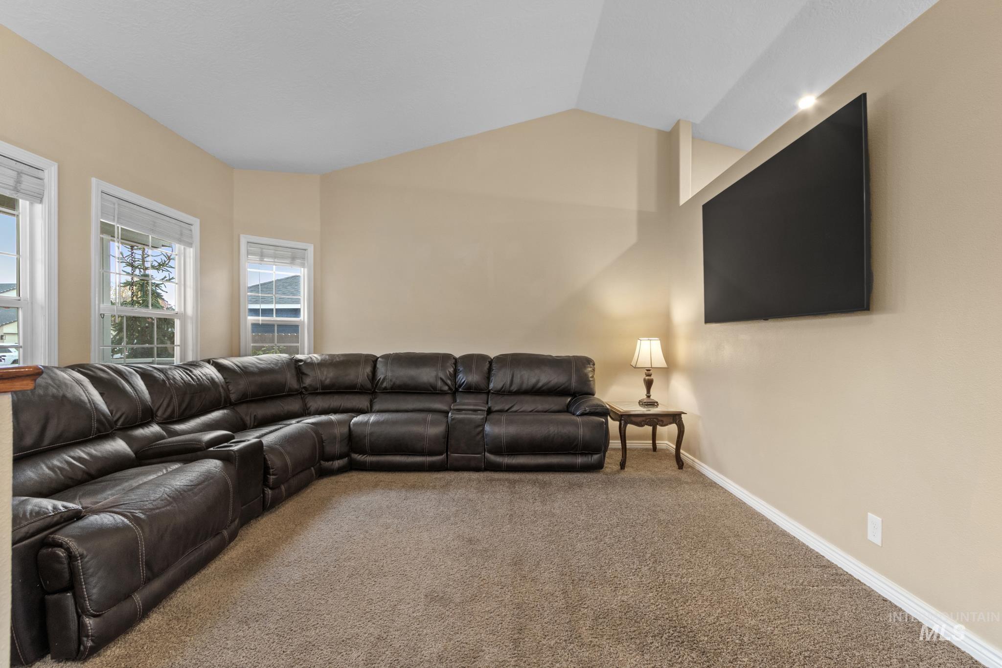 2055 W Sunny Slope Dr, Meridian, Idaho 83642-4340, 4 Bedrooms, 3.5 Bathrooms, Residential For Sale, Price $499,999,MLS 98968926