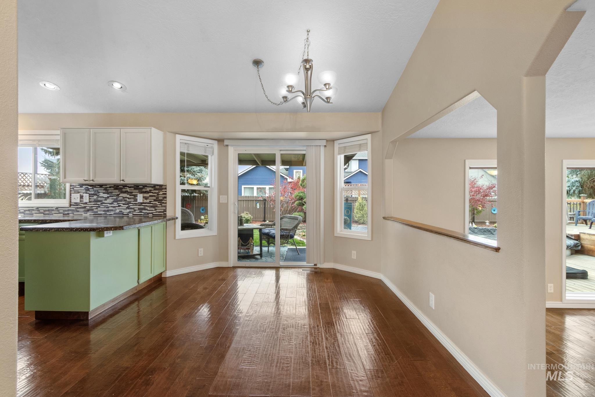 2055 W Sunny Slope Dr, Meridian, Idaho 83642-4340, 4 Bedrooms, 3.5 Bathrooms, Residential For Sale, Price $499,999,MLS 98968926