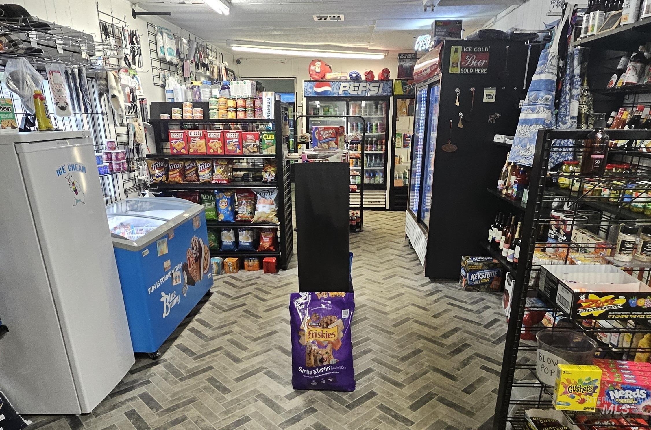 7263 Highway 21, Lowman, Idaho 83637, Business/Commercial For Sale, Price $435,000,MLS 98968928