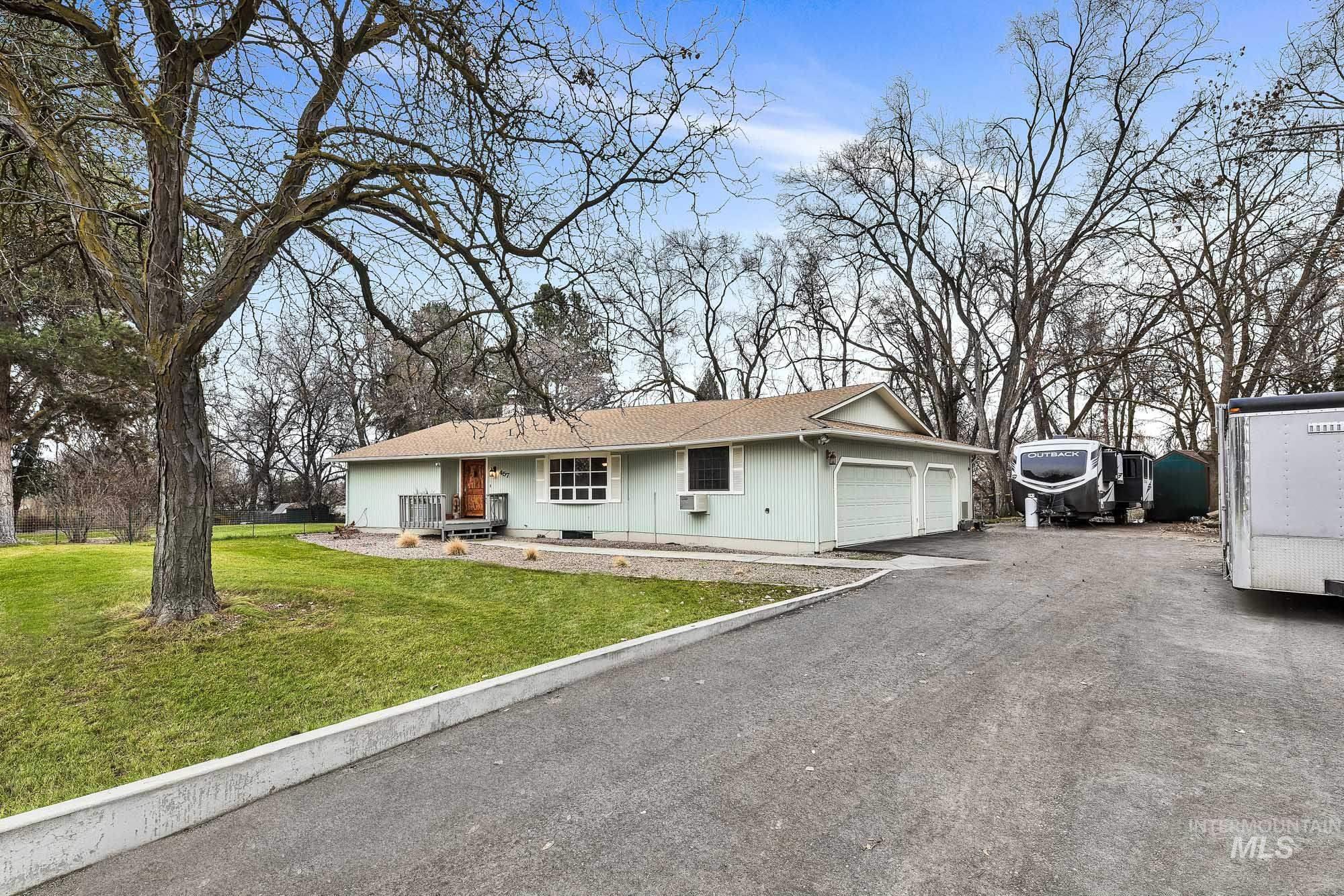 457 E Beacon Light Rd, Eagle, Idaho 83616, 4 Bedrooms, 2.5 Bathrooms, Residential For Sale, Price $874,900,MLS 98968932